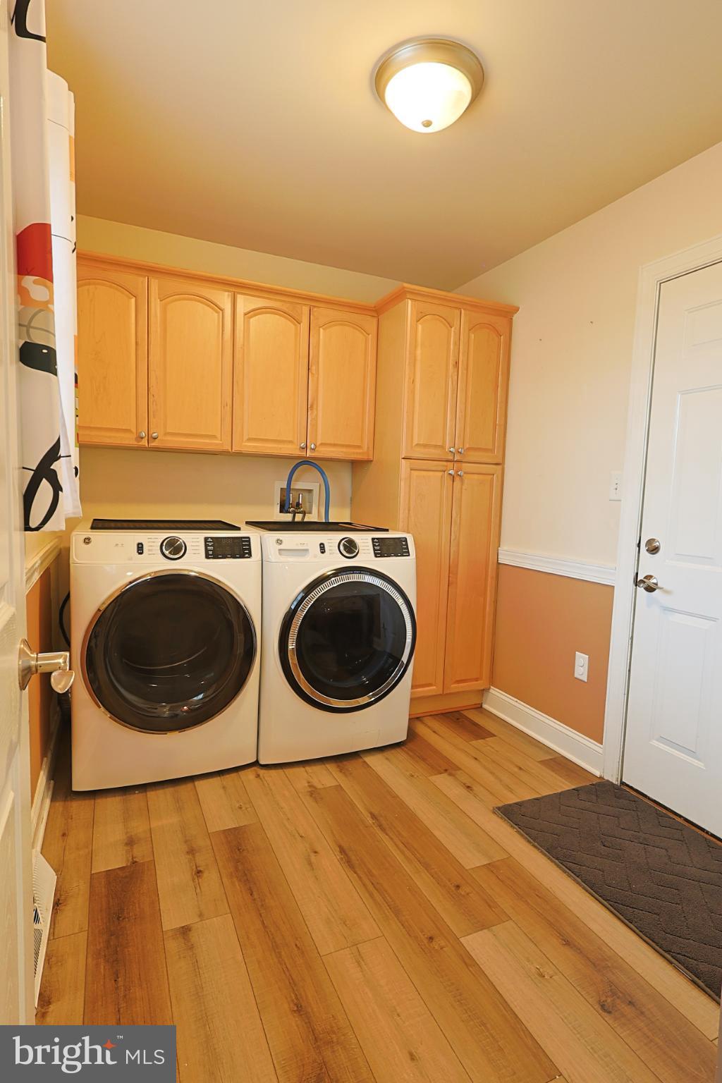 CEDAR HOLLOW - Residential