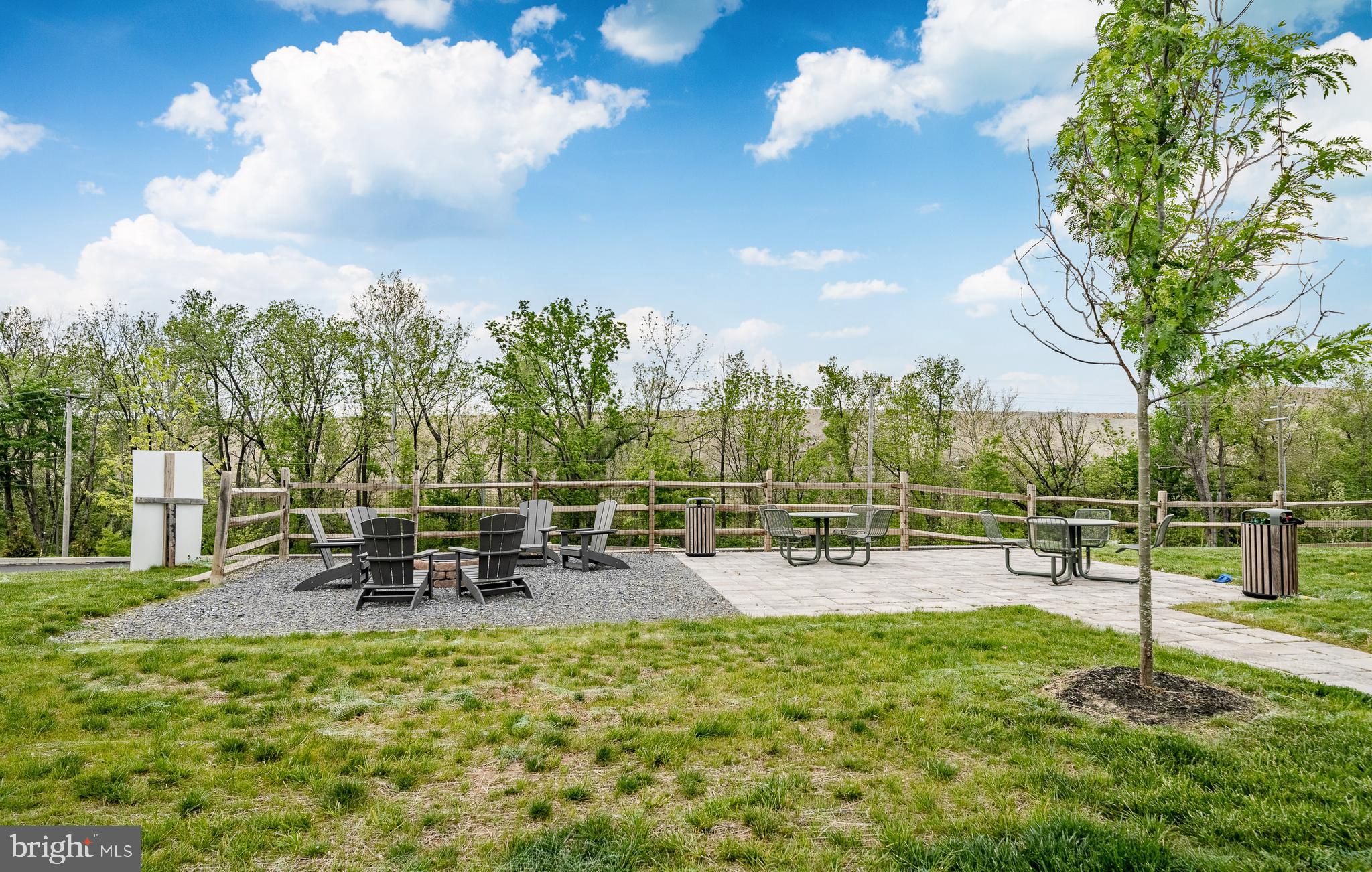 CLOVER MILL - Residential