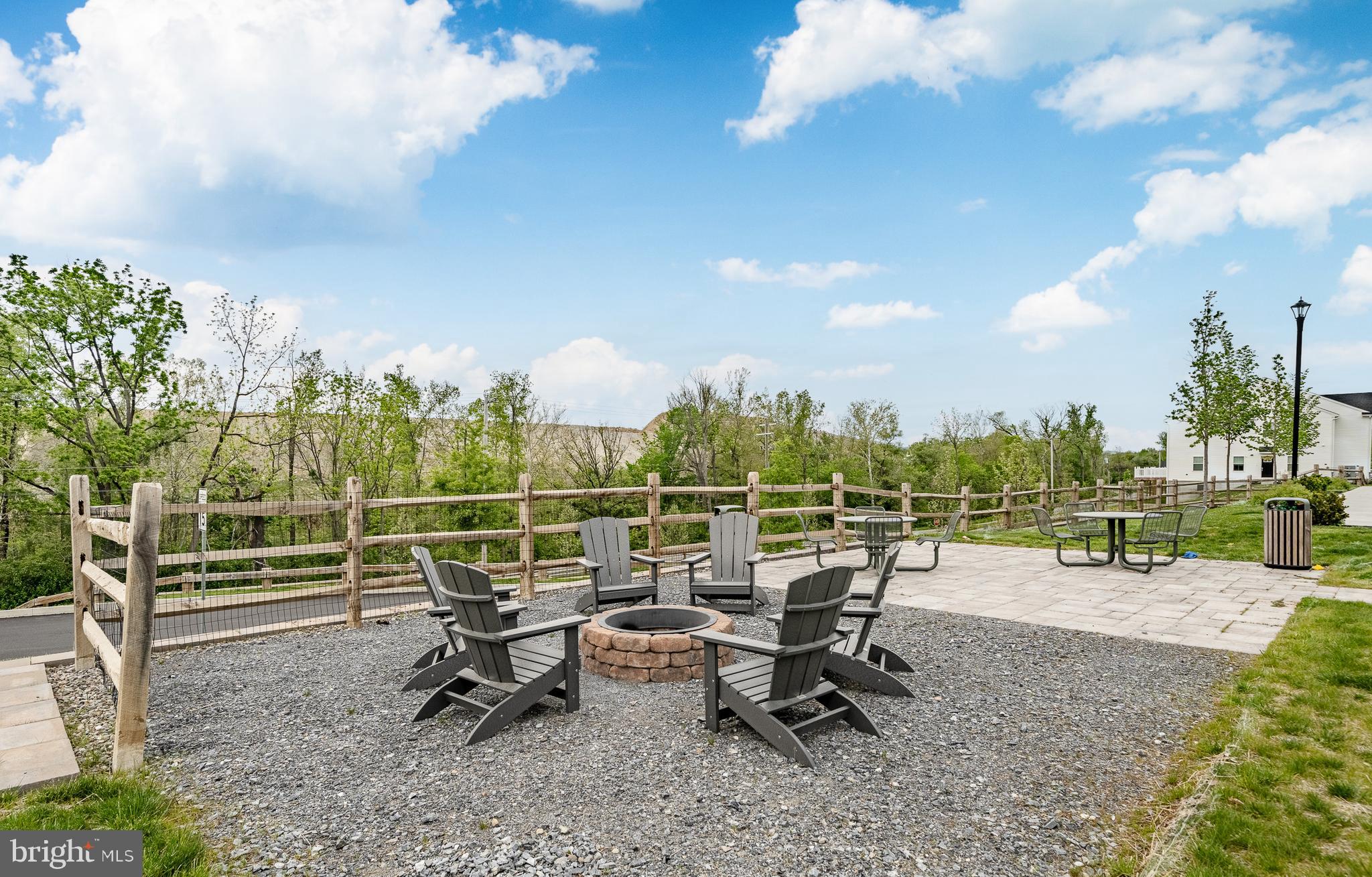 CLOVER MILL - Residential
