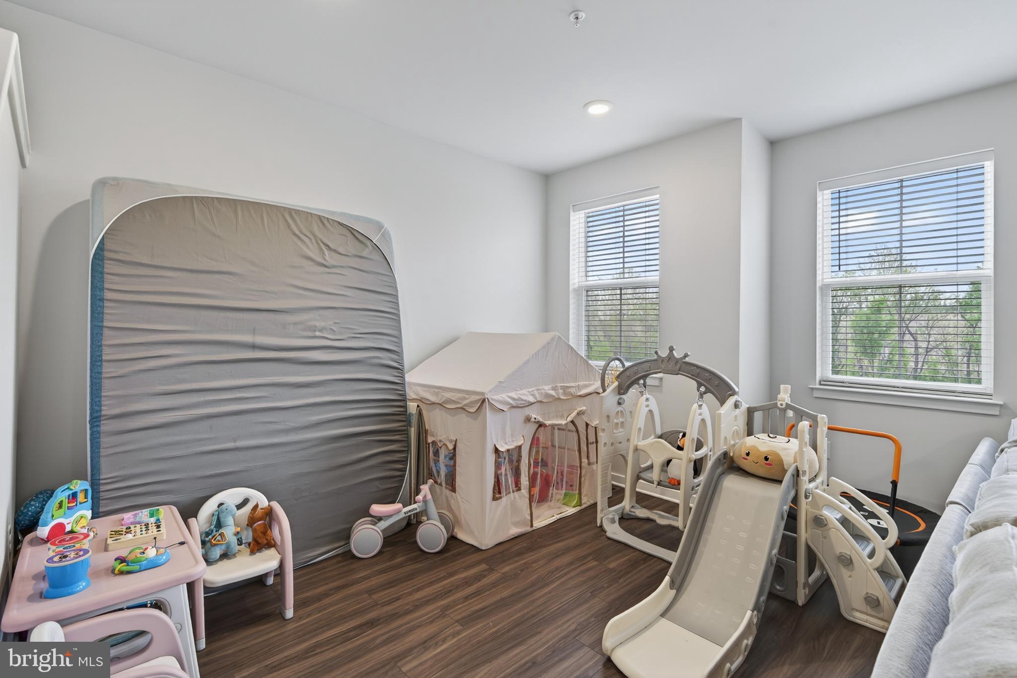 CLOVER MILL - Residential