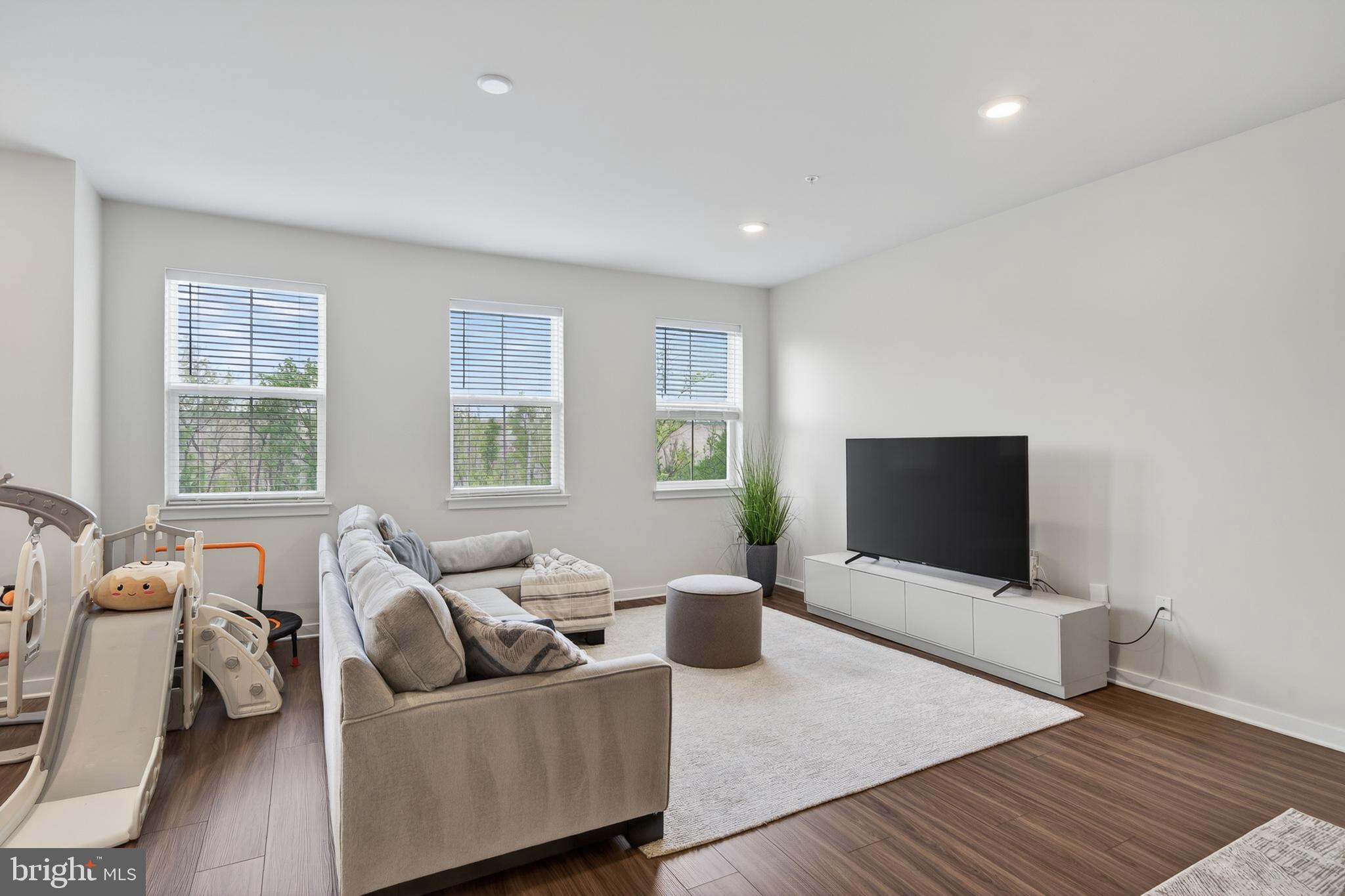 CLOVER MILL - Residential