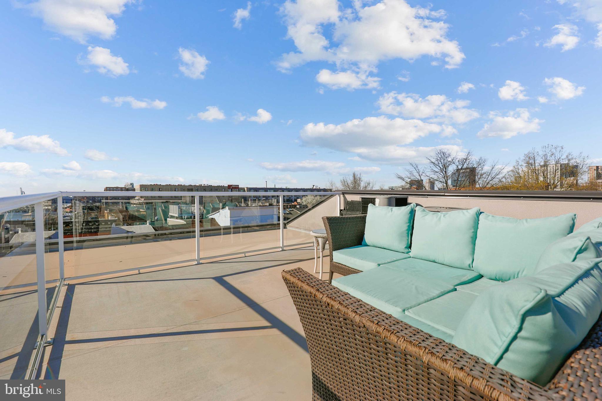 FELLS POINT HISTORIC DISTRICT - Residential Lease