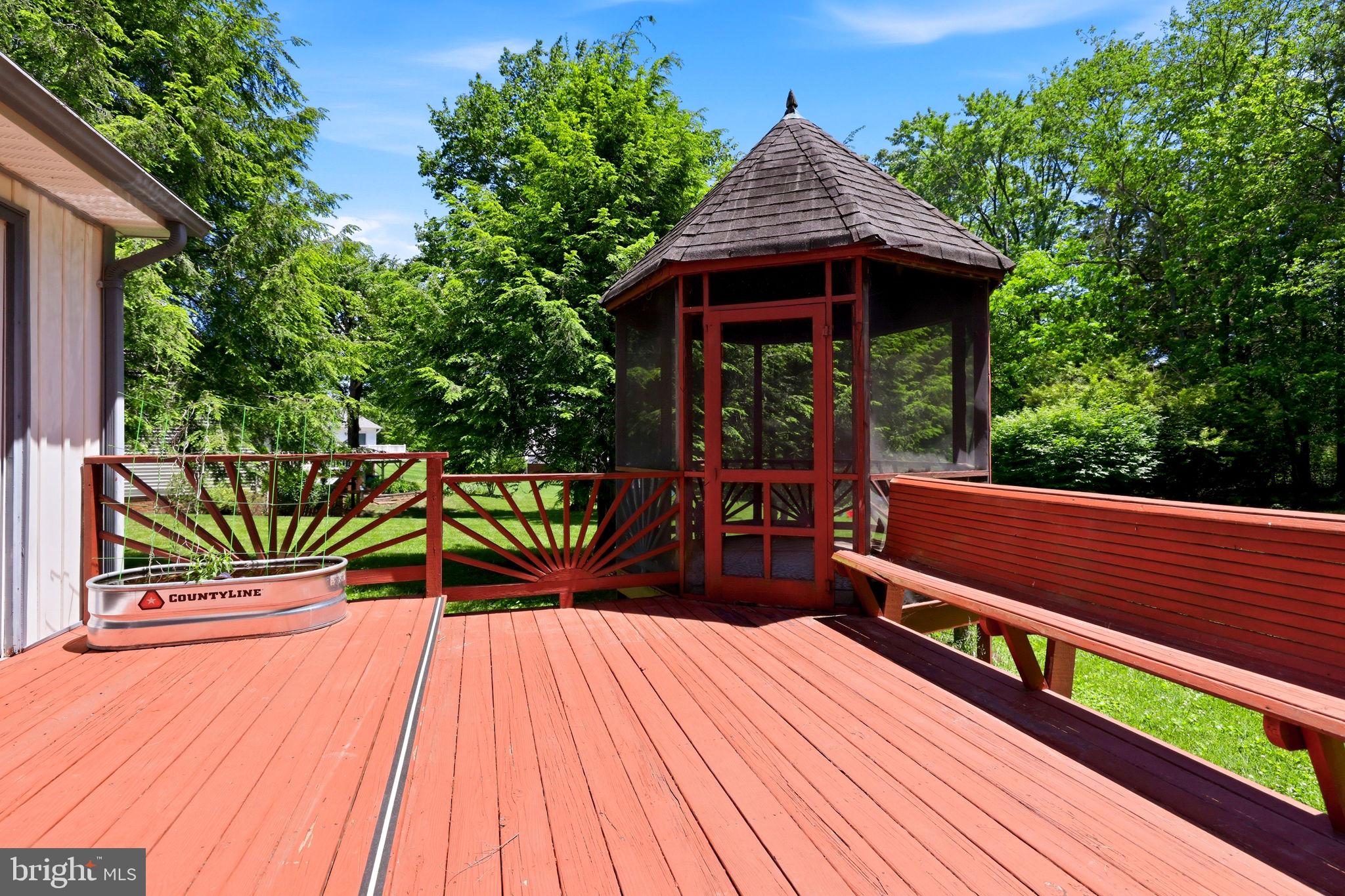 MOSBY MEADOWS - Residential