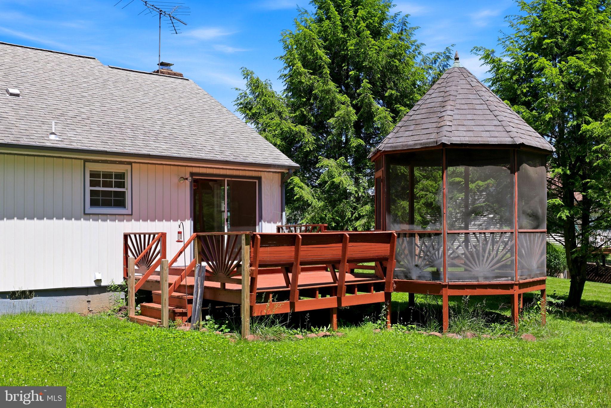 MOSBY MEADOWS - Residential
