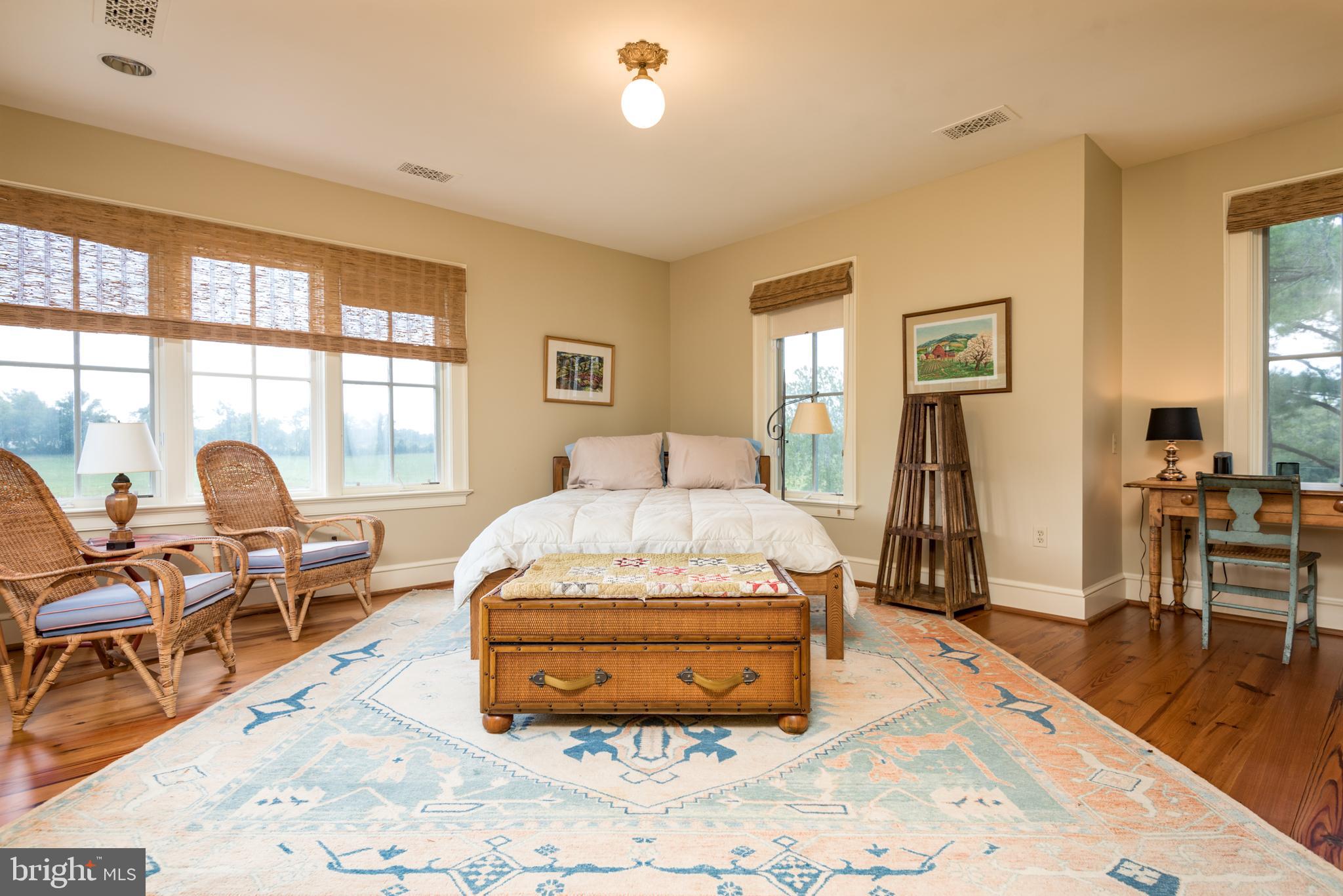 NEERSVILLE - Residential