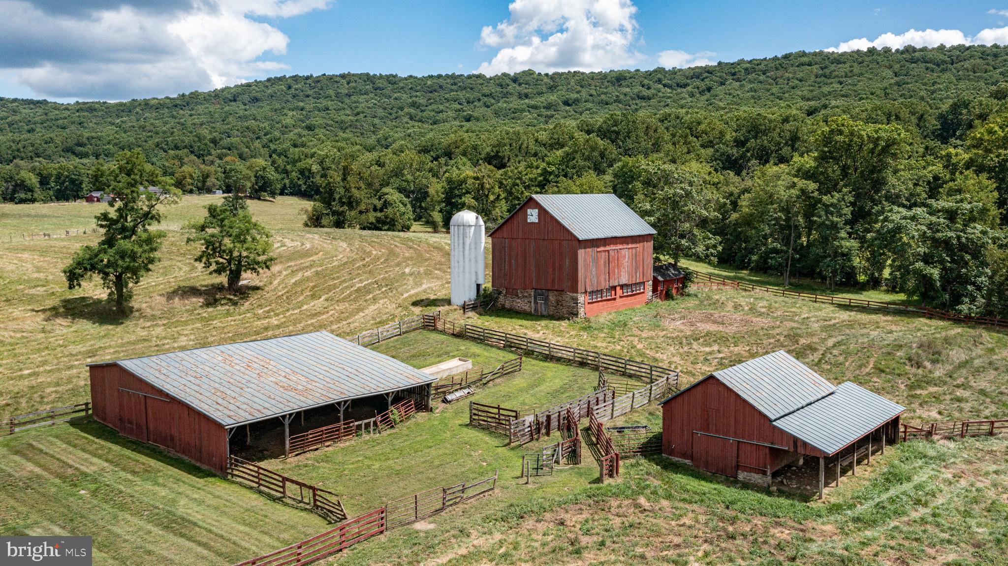 NEERSVILLE - Residential