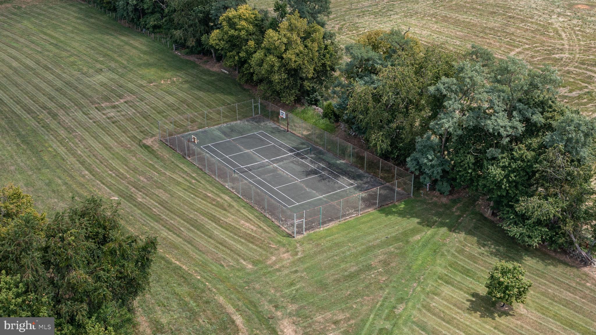 NEERSVILLE - Residential