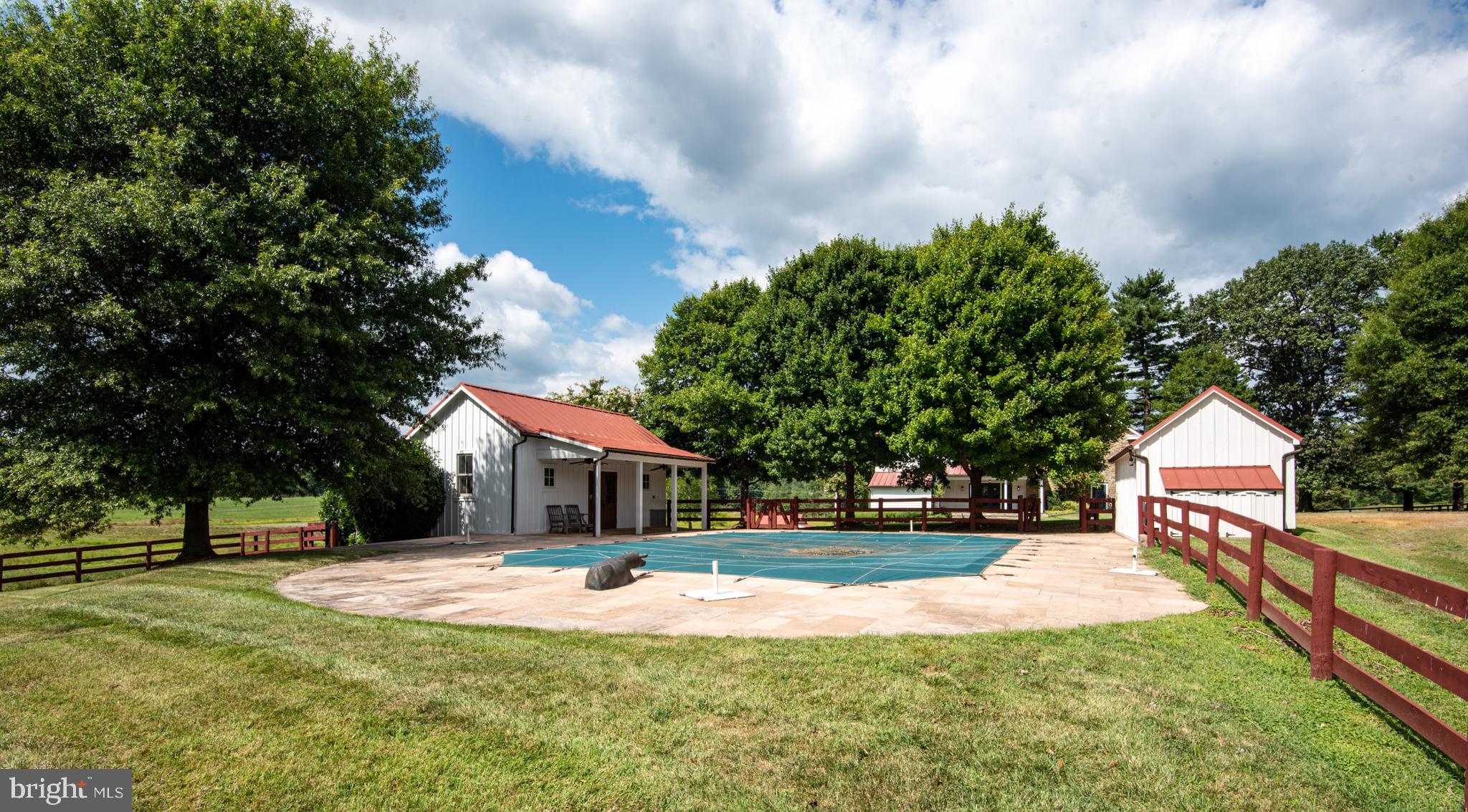 NEERSVILLE - Residential