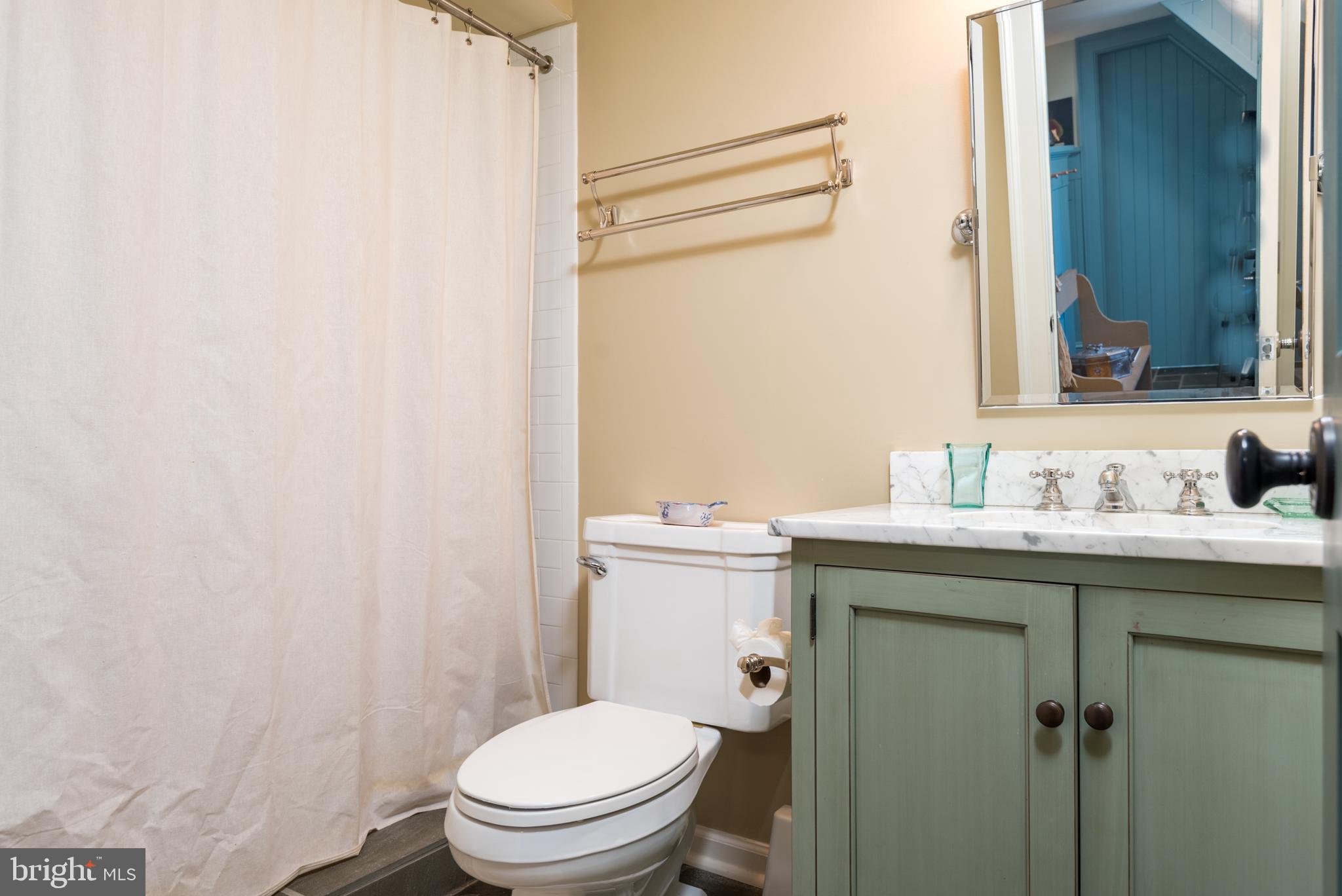 NEERSVILLE - Residential