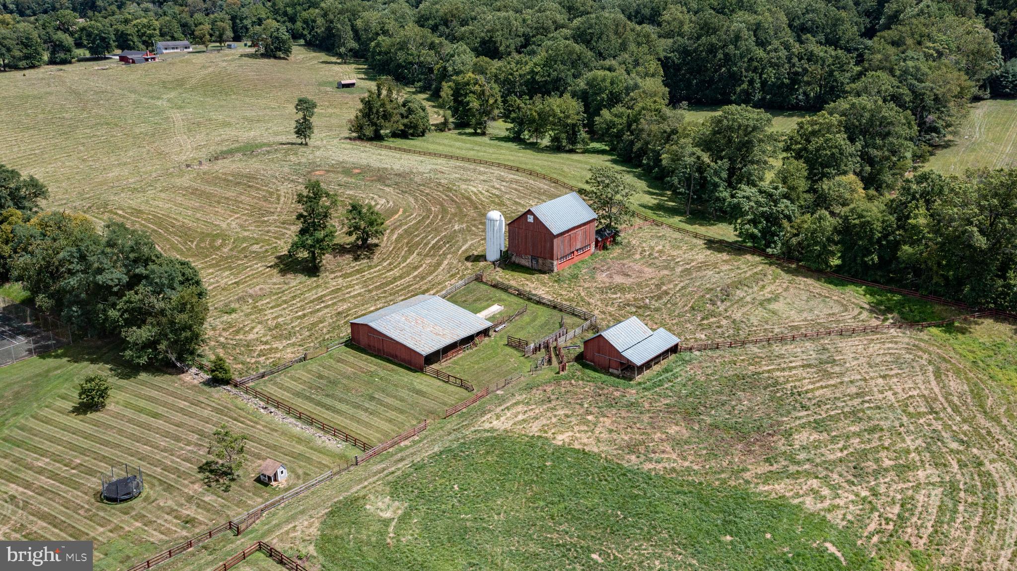 NEERSVILLE - Residential