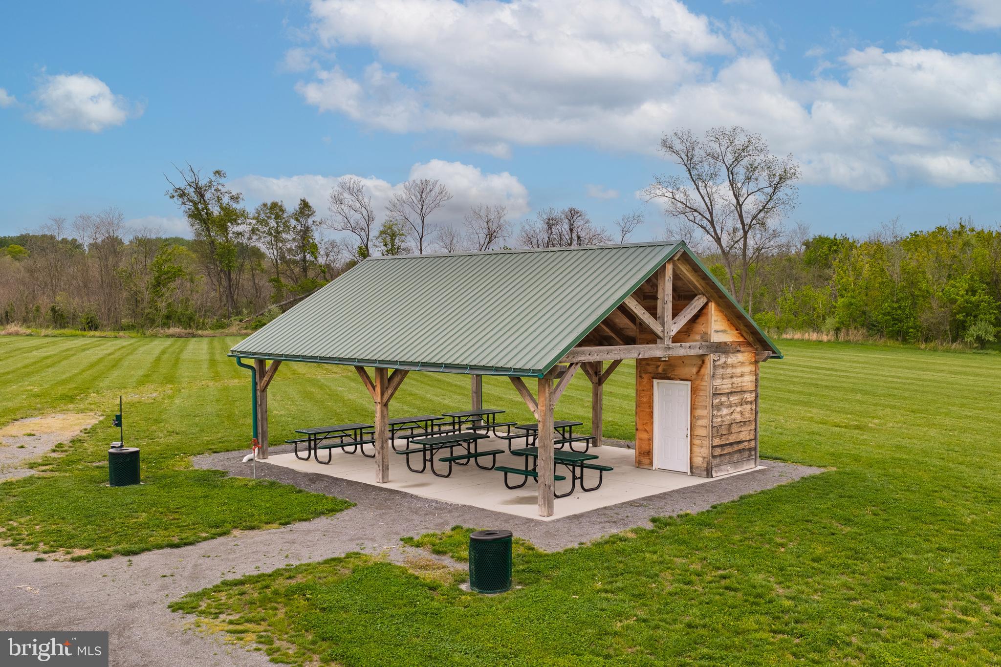 THE LAKES AT MARTINSBURG - Residential