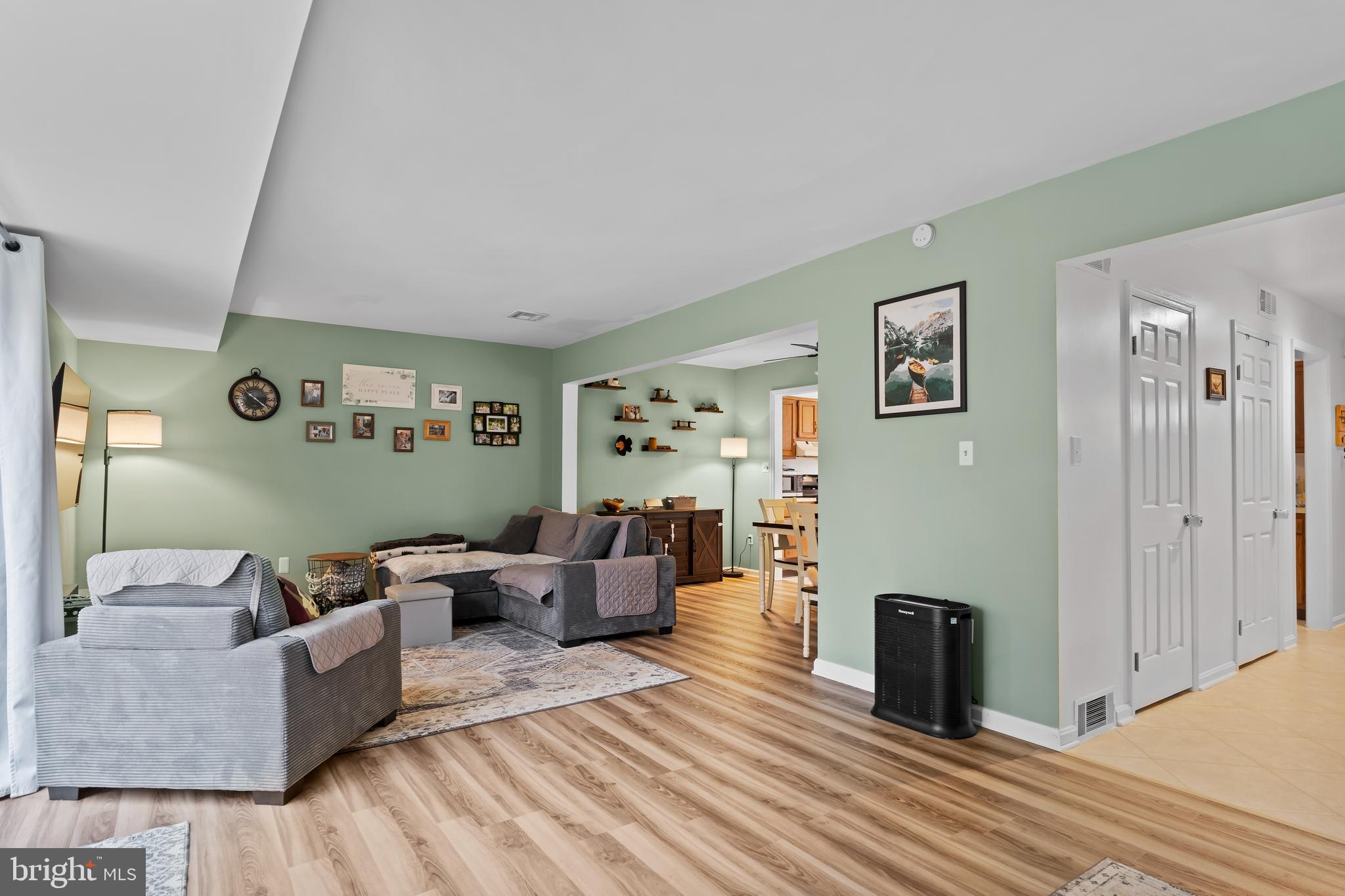 BEACON HILL - Residential