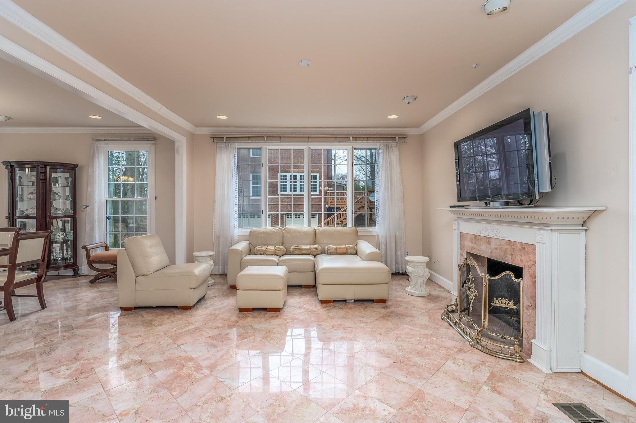 TRINITY ESTATE - Residential