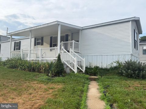 Mobile Home For Sale - 5 Sunrise Drive<br/> Dauphin County, HERSHEY, PA 17033