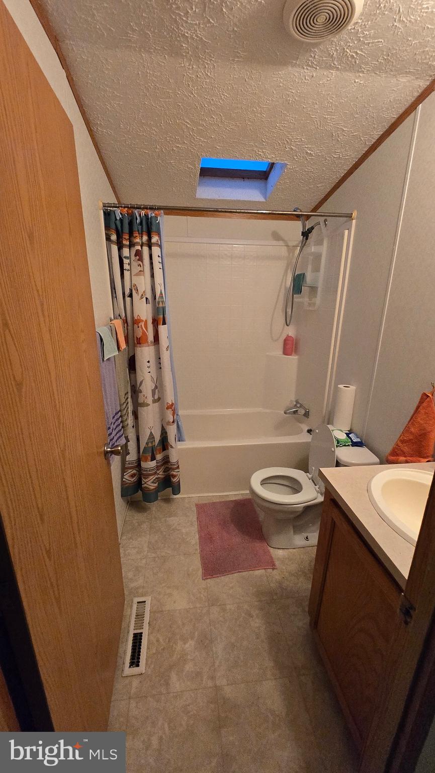 PALMDALE MOBILE HOME PARK - Residential