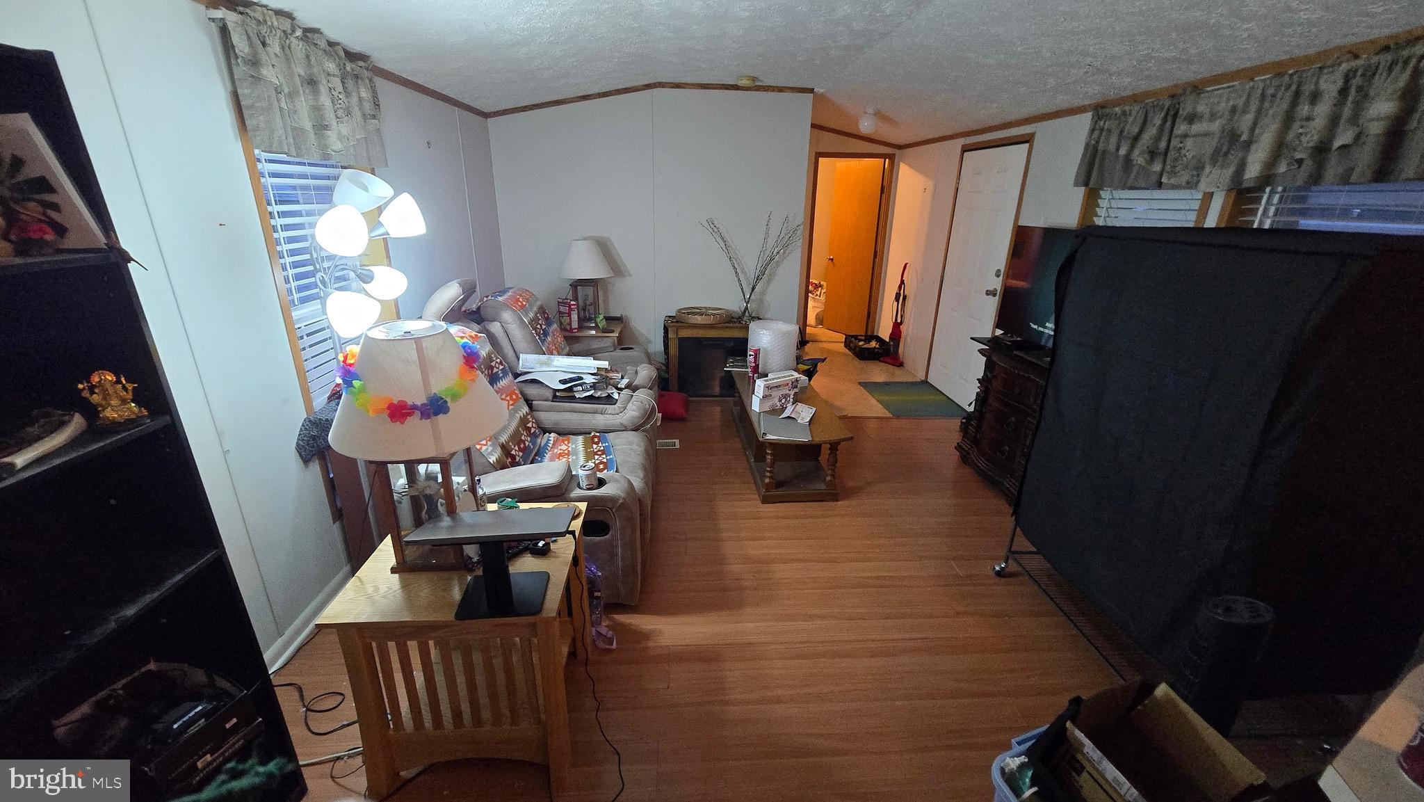 PALMDALE MOBILE HOME PARK - Residential