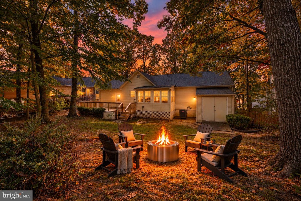 Photo of 4202 Lakeview Parkway, LOCUST GROVE, VA 22508 (MLS # VAOR2015490)