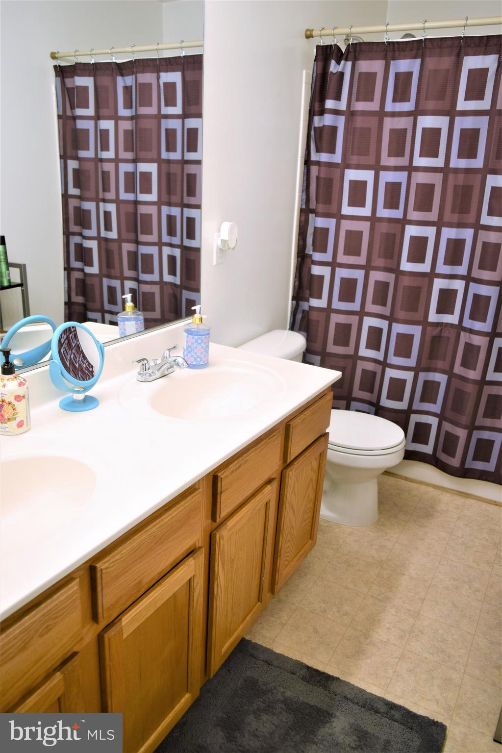 FOXCHASE PLAT 13 - Residential