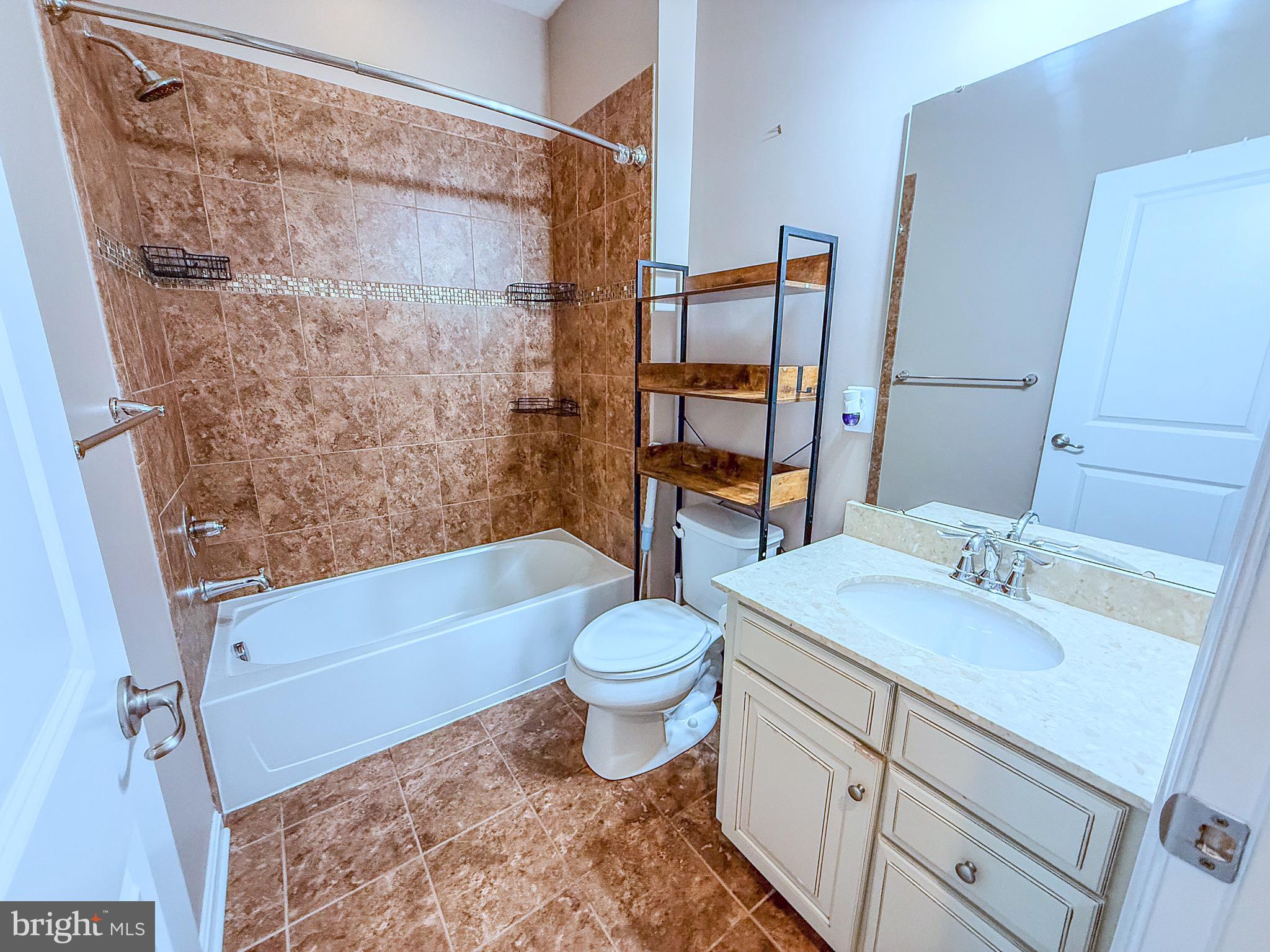 BALLARD GREEN - Residential Lease