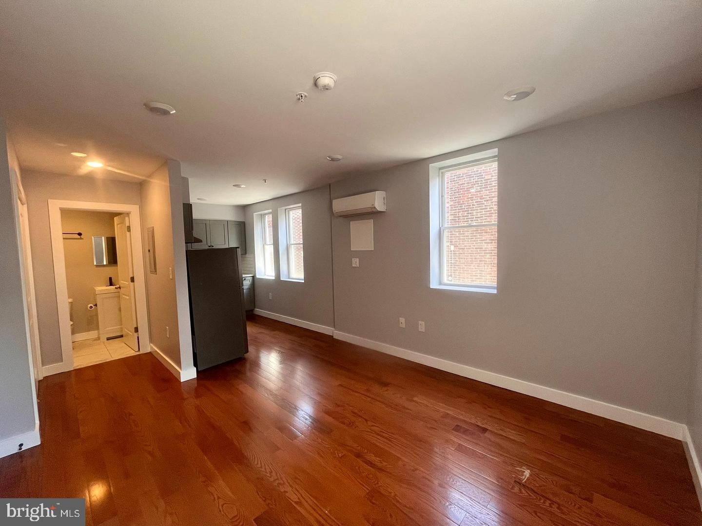 4508 WALNUT STREET 302