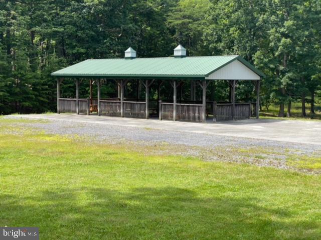 LAKE FOREST ESTATES - Land