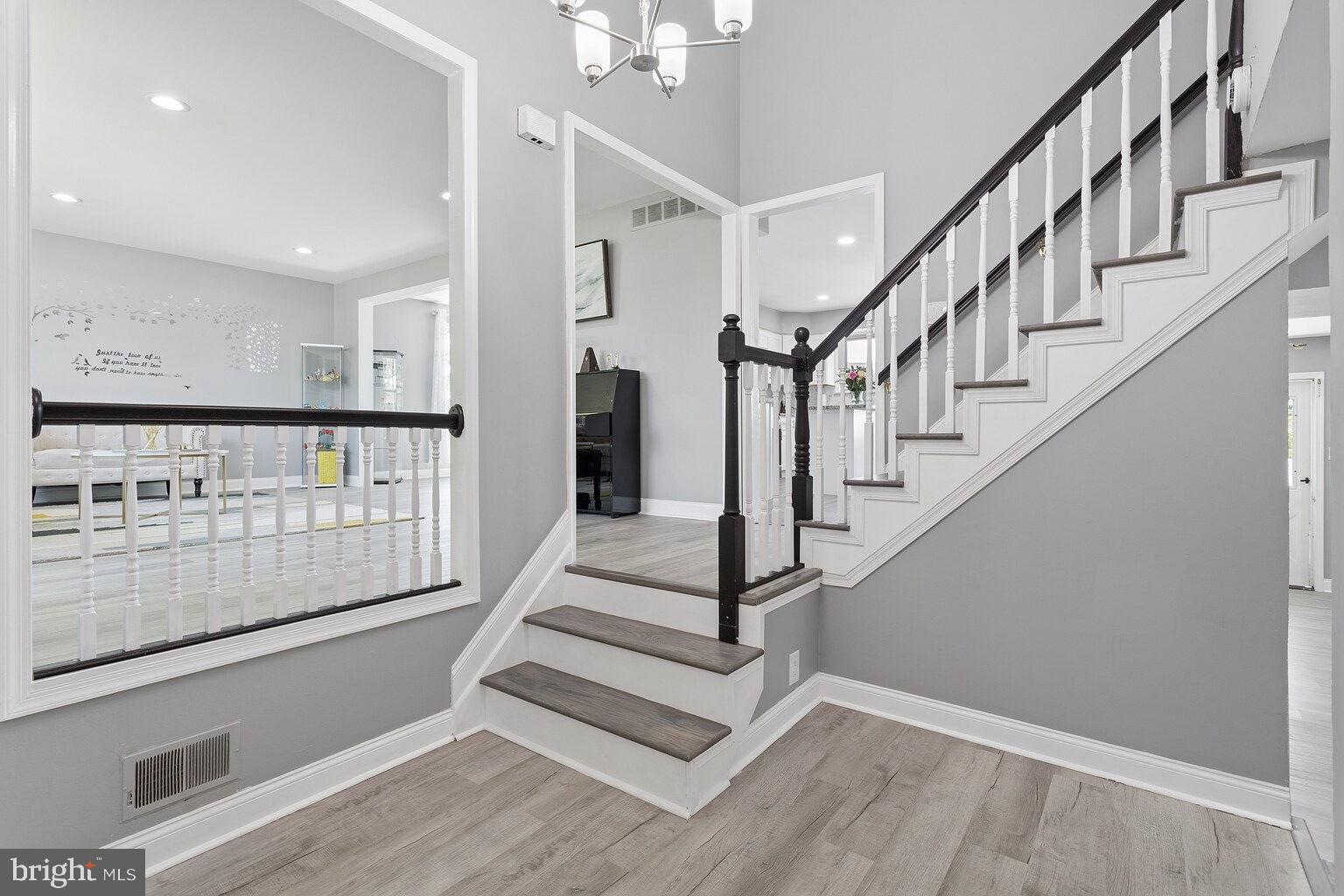 1006 MARLOWE ROAD