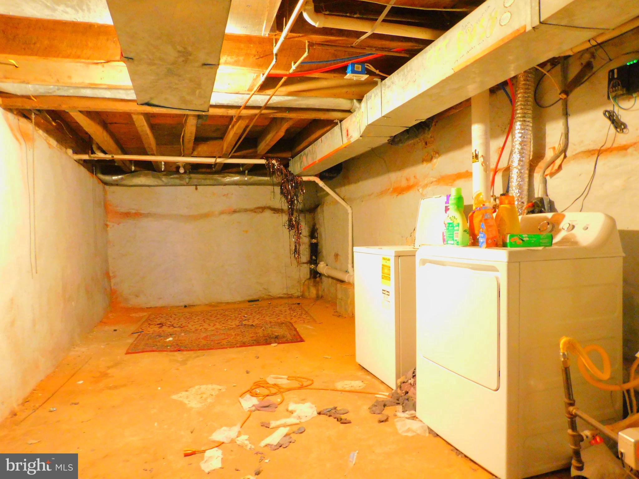 TEMPLE UNIVERSITY - Residential Lease