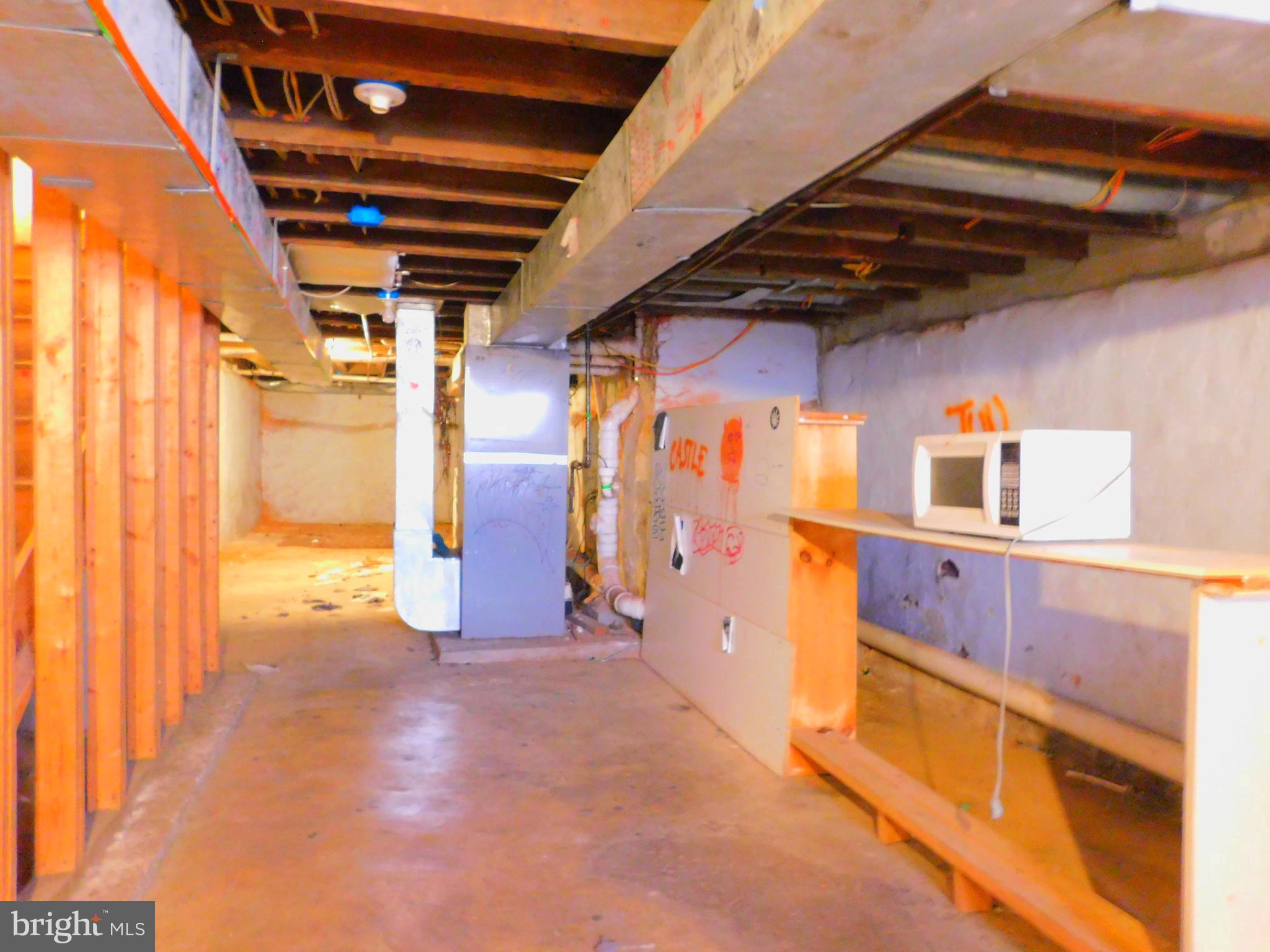 TEMPLE UNIVERSITY - Residential Lease