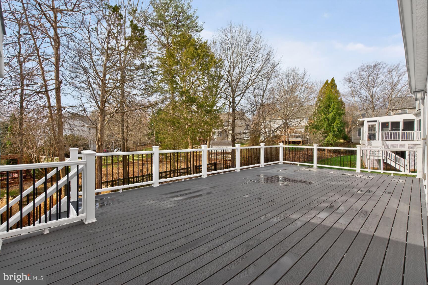 VICTORY LAKES - Residential