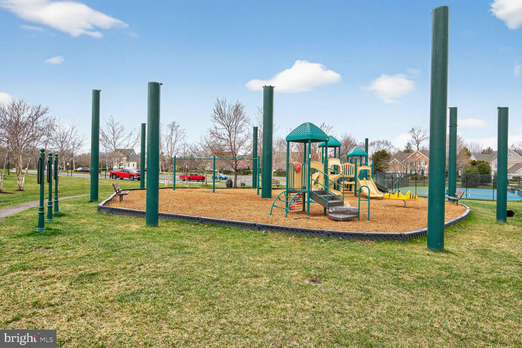 VICTORY LAKES - Residential