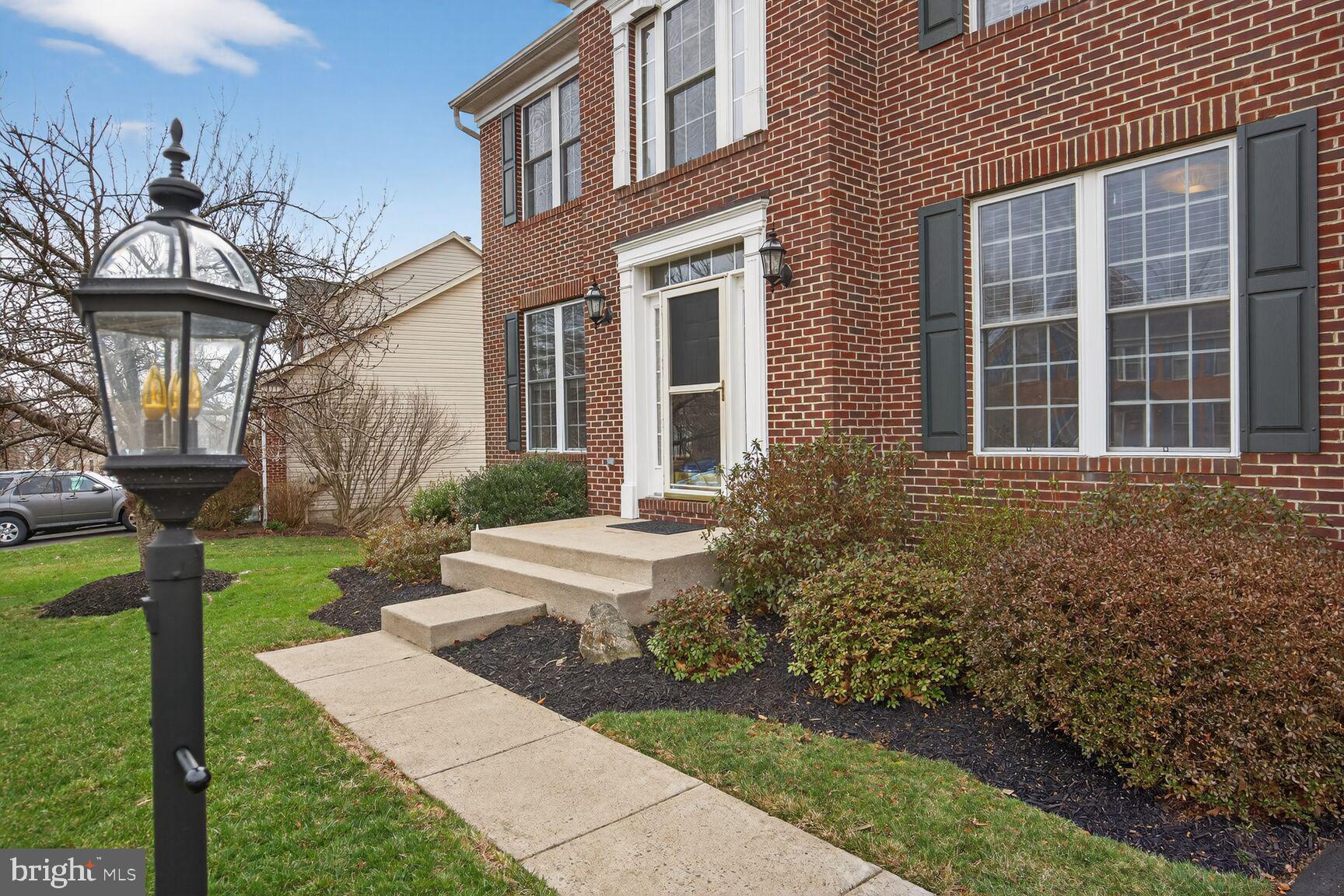 VICTORY LAKES - Residential