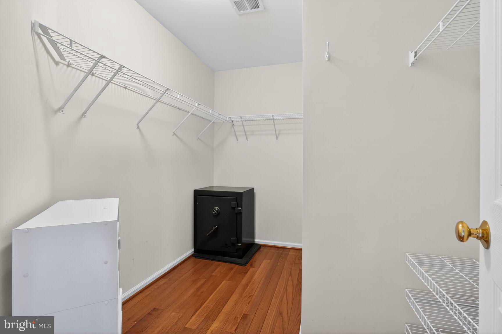 VICTORY LAKES - Residential