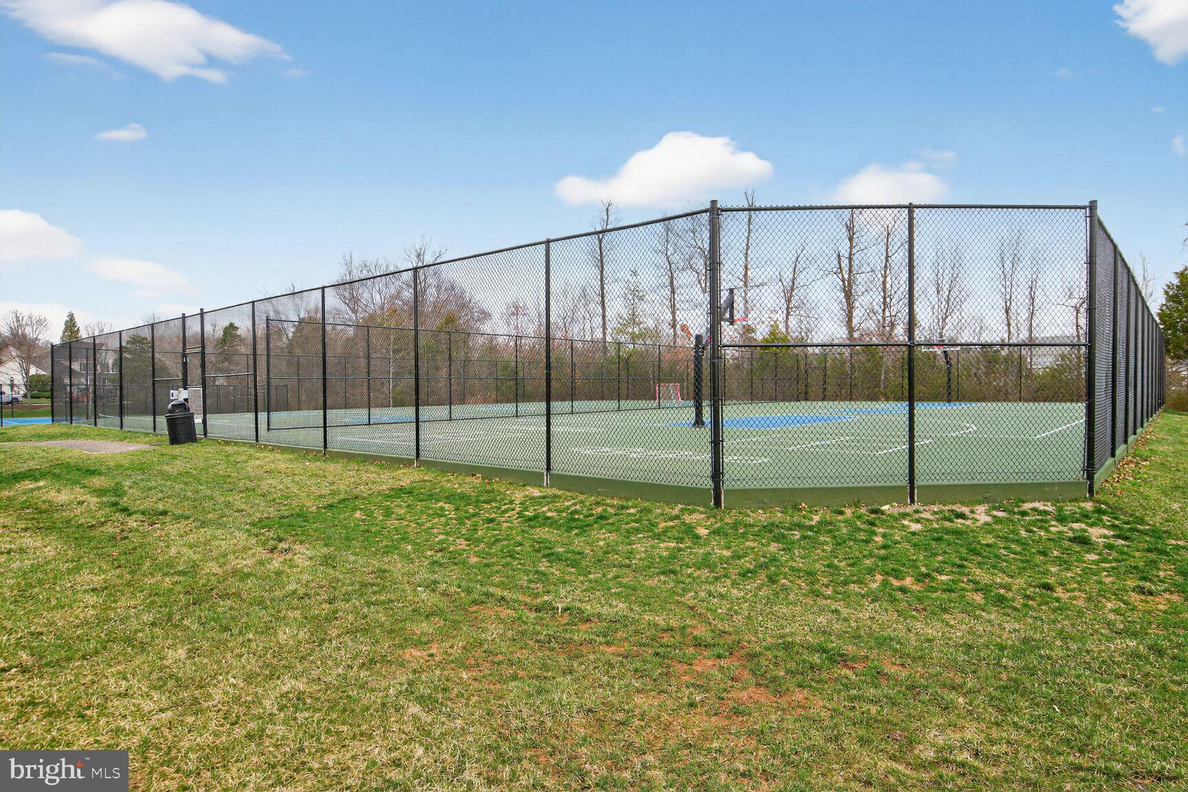 VICTORY LAKES - Residential