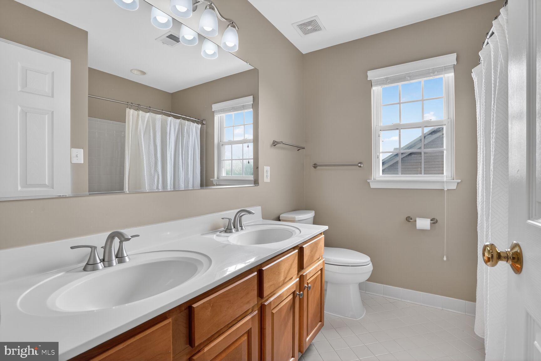 VICTORY LAKES - Residential