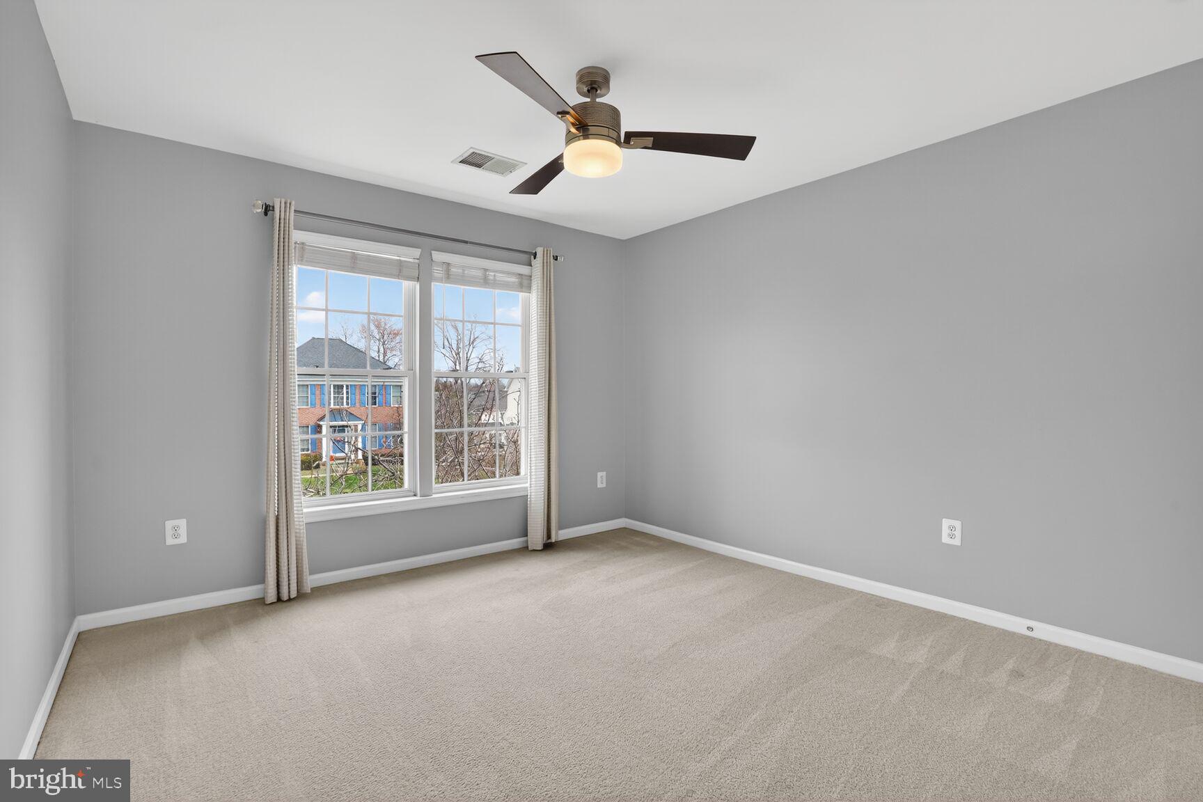 VICTORY LAKES - Residential