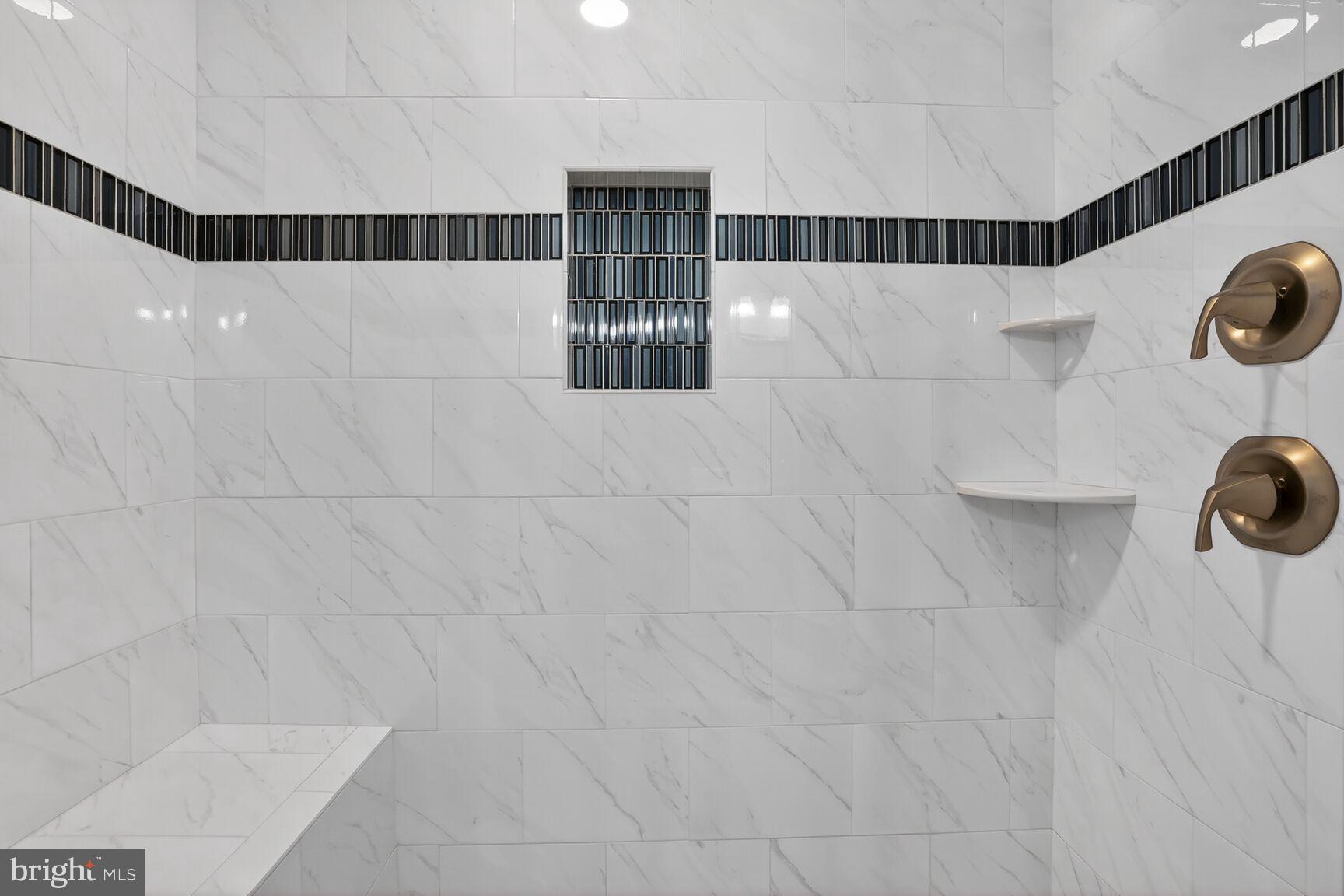 VICTORY LAKES - Residential