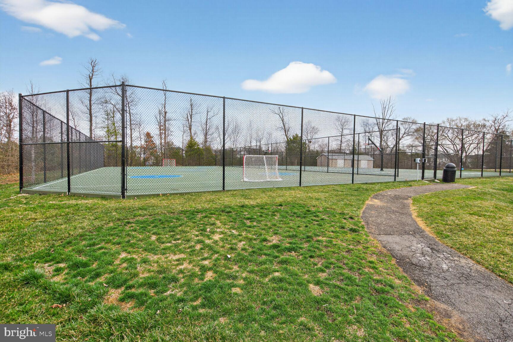 VICTORY LAKES - Residential