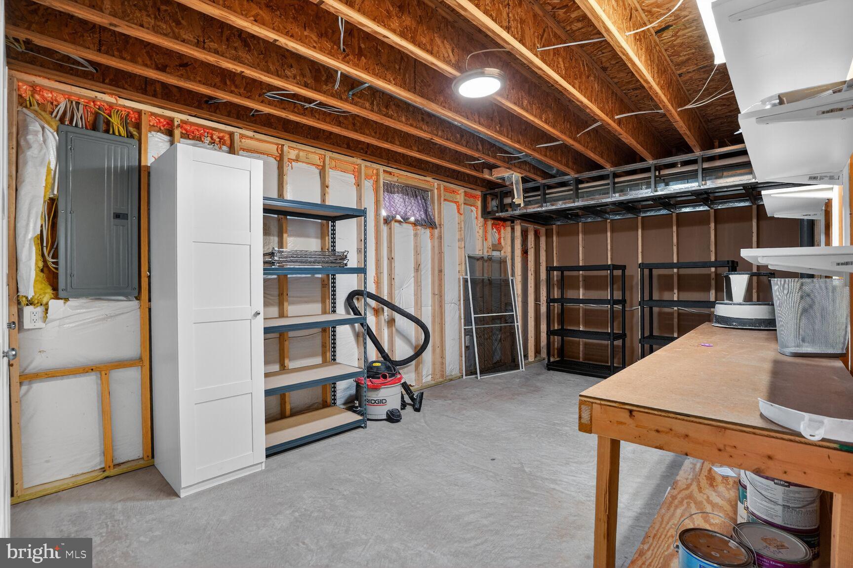 VICTORY LAKES - Residential