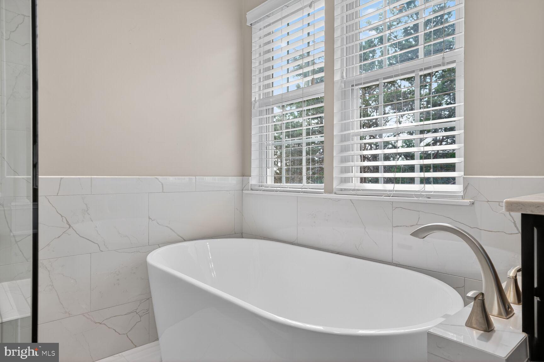 VICTORY LAKES - Residential