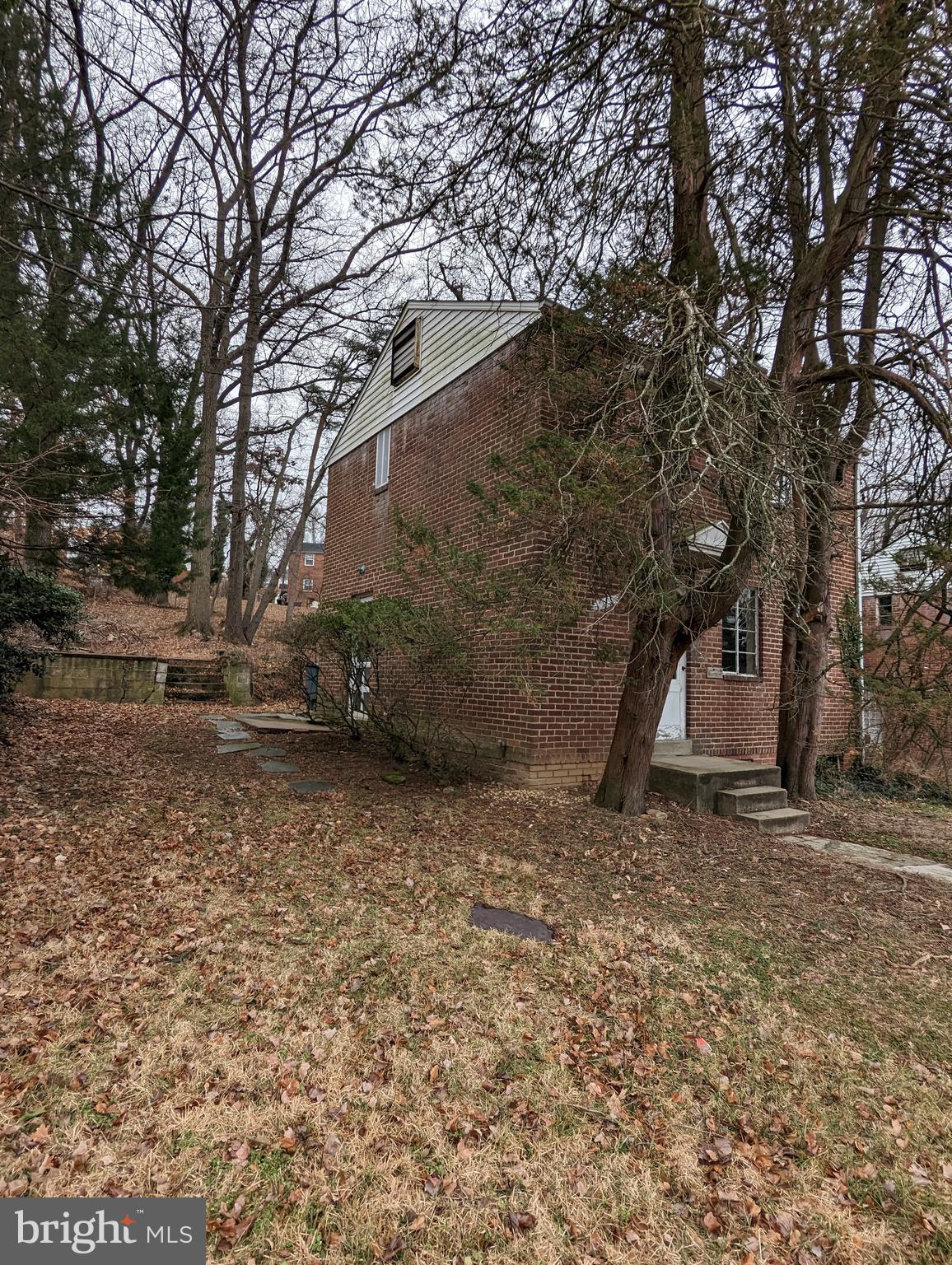 CAROLE HIGHLANDS - Residential