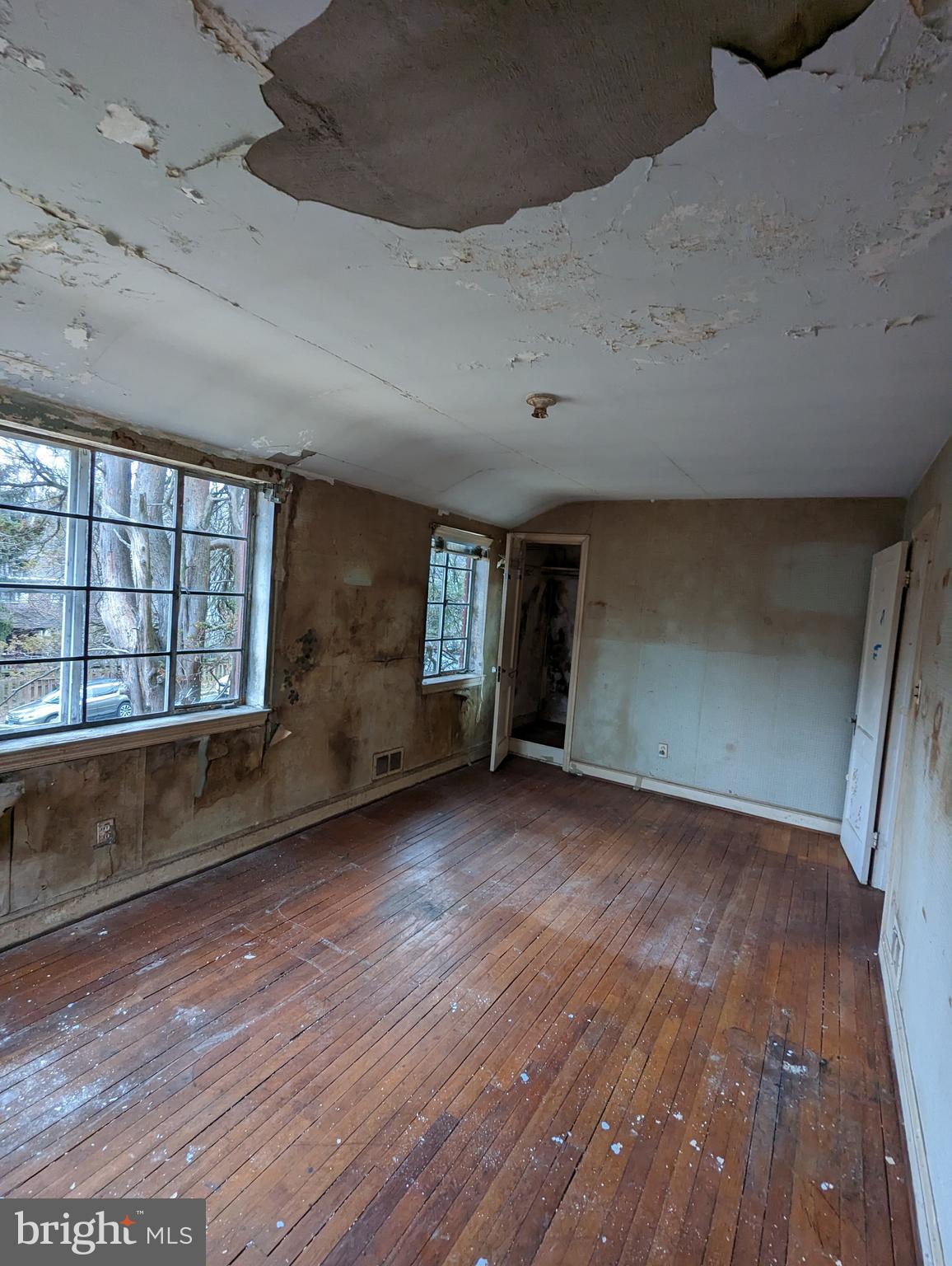 CAROLE HIGHLANDS - Residential