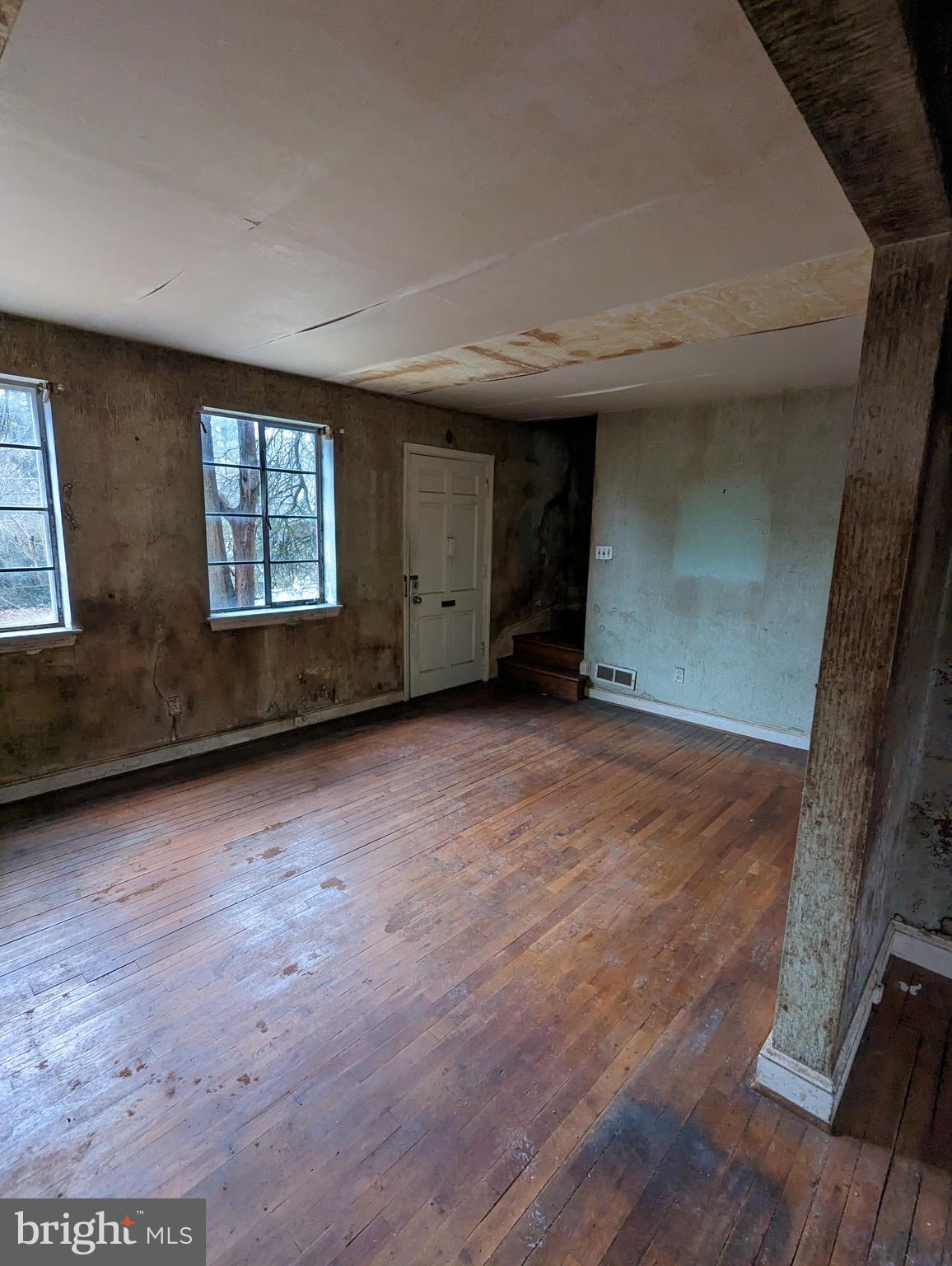 CAROLE HIGHLANDS - Residential