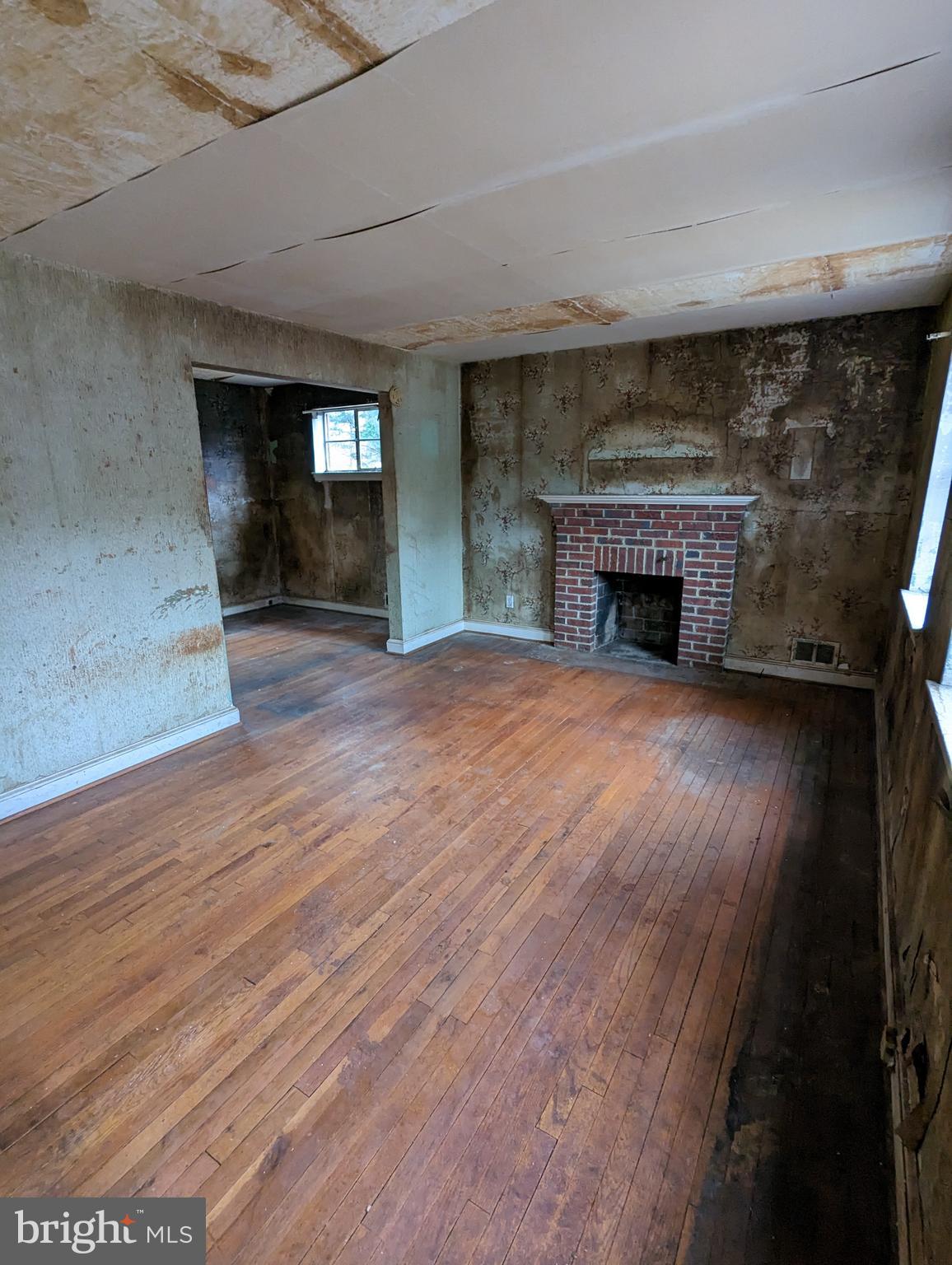 CAROLE HIGHLANDS - Residential