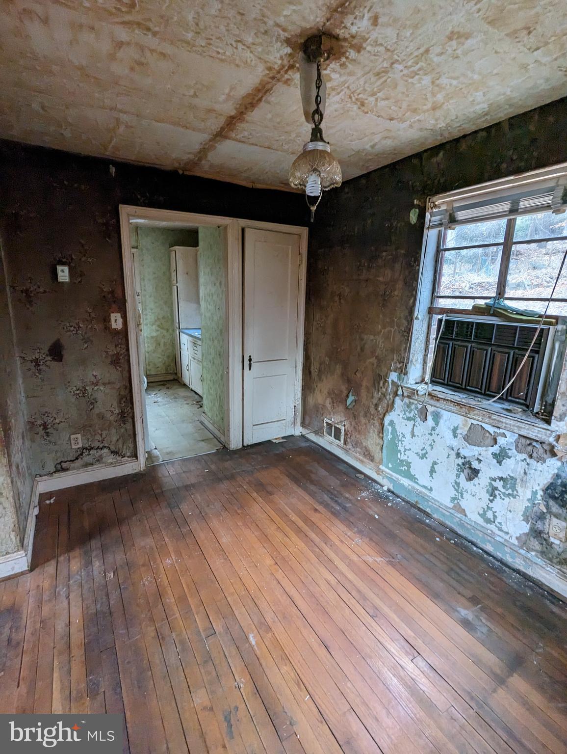 CAROLE HIGHLANDS - Residential