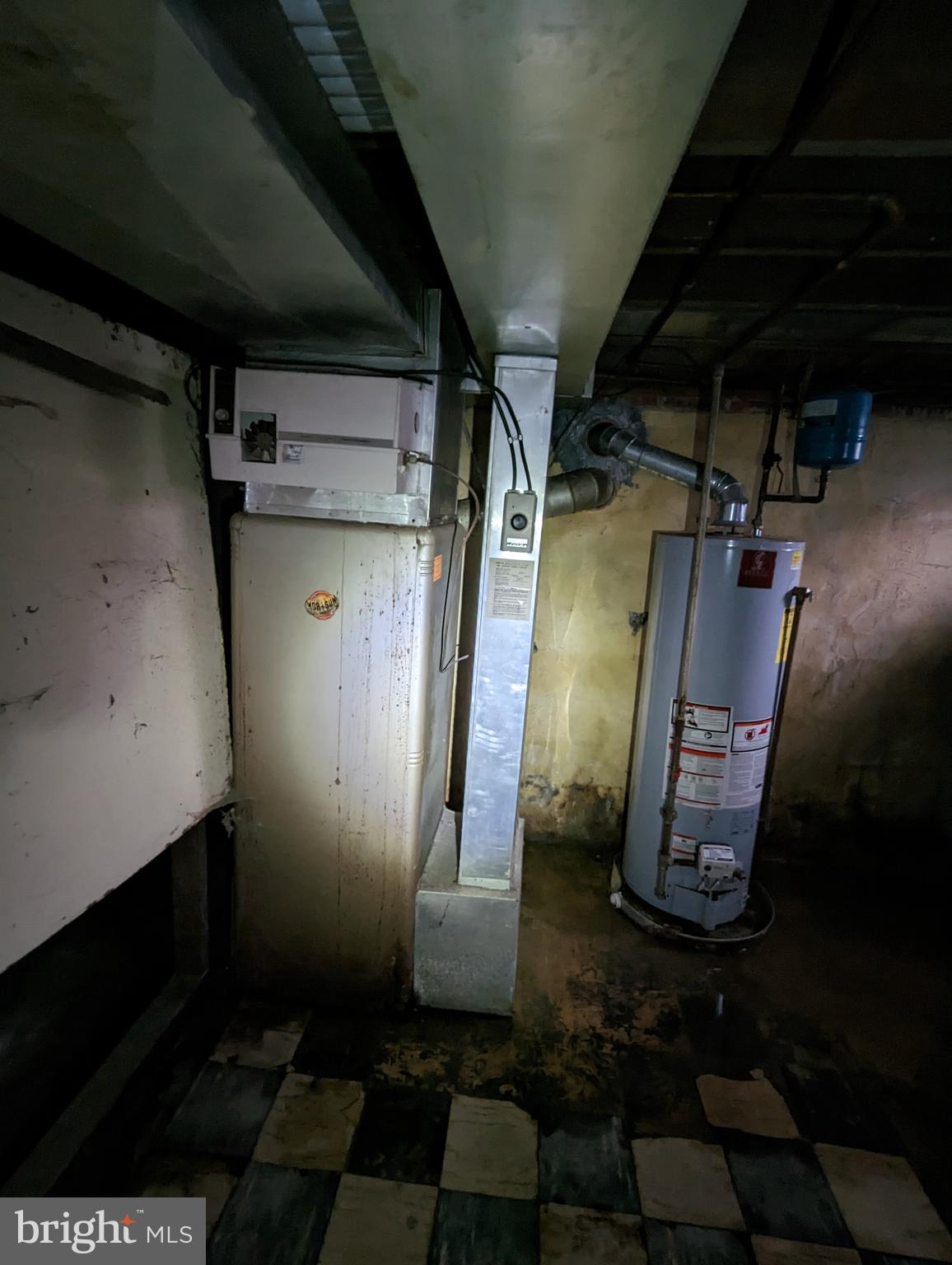 CAROLE HIGHLANDS - Residential