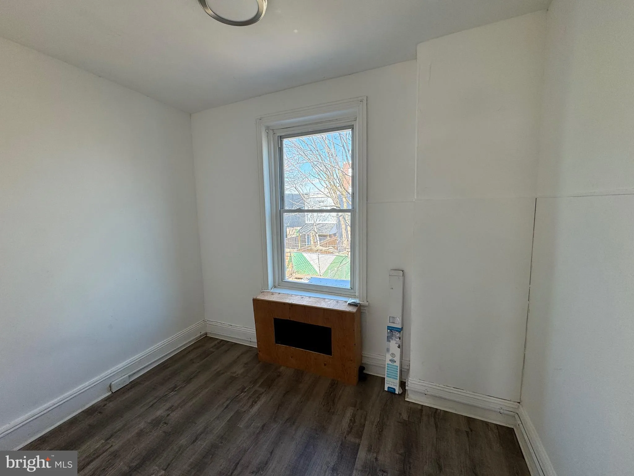 Philadelphia, Pennsylvania 19133, United States, 3 Bedrooms Bedrooms, ,2 BathroomsBathrooms,Residential,Pending,78938