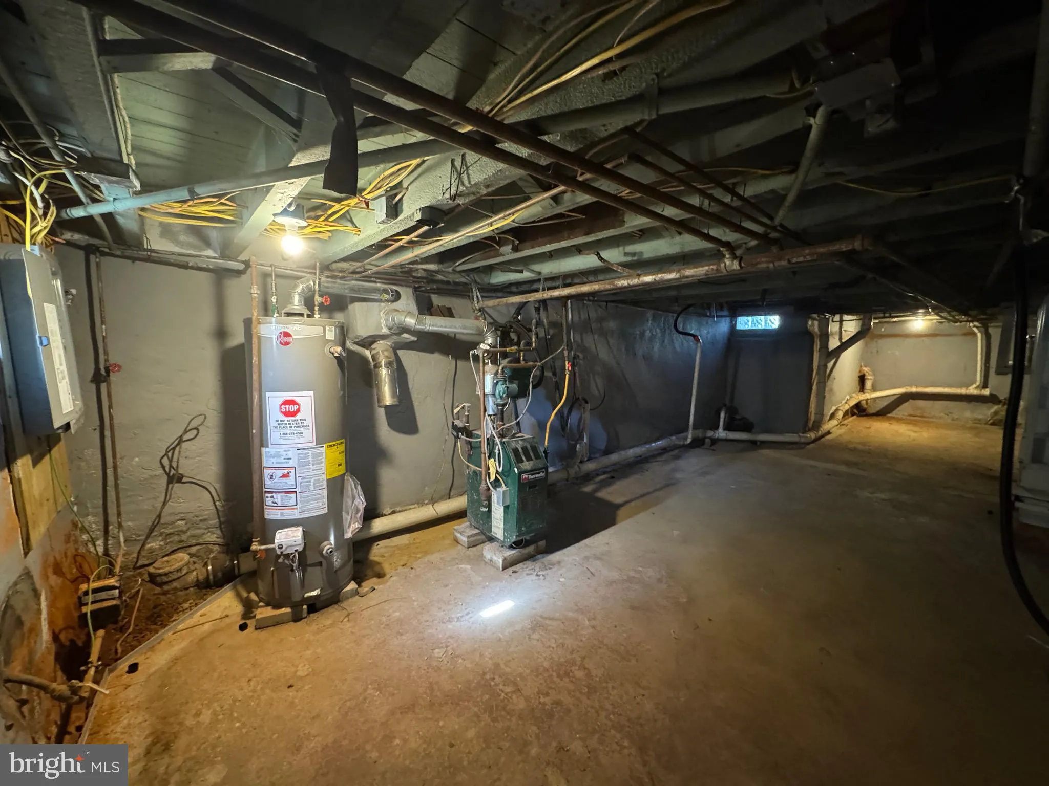 Philadelphia, Pennsylvania 19133, United States, 3 Bedrooms Bedrooms, ,2 BathroomsBathrooms,Residential,Pending,78938