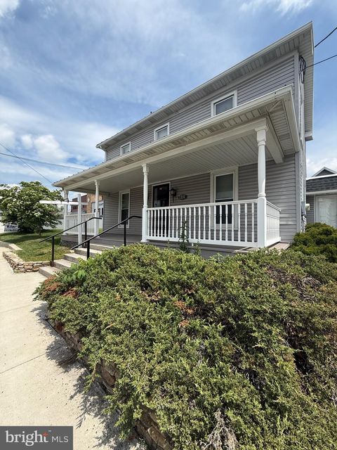 Photo of 1331 - Main Floor N Main Street, HAMPSTEAD, MD 21074 (MLS # MDCR2035218)