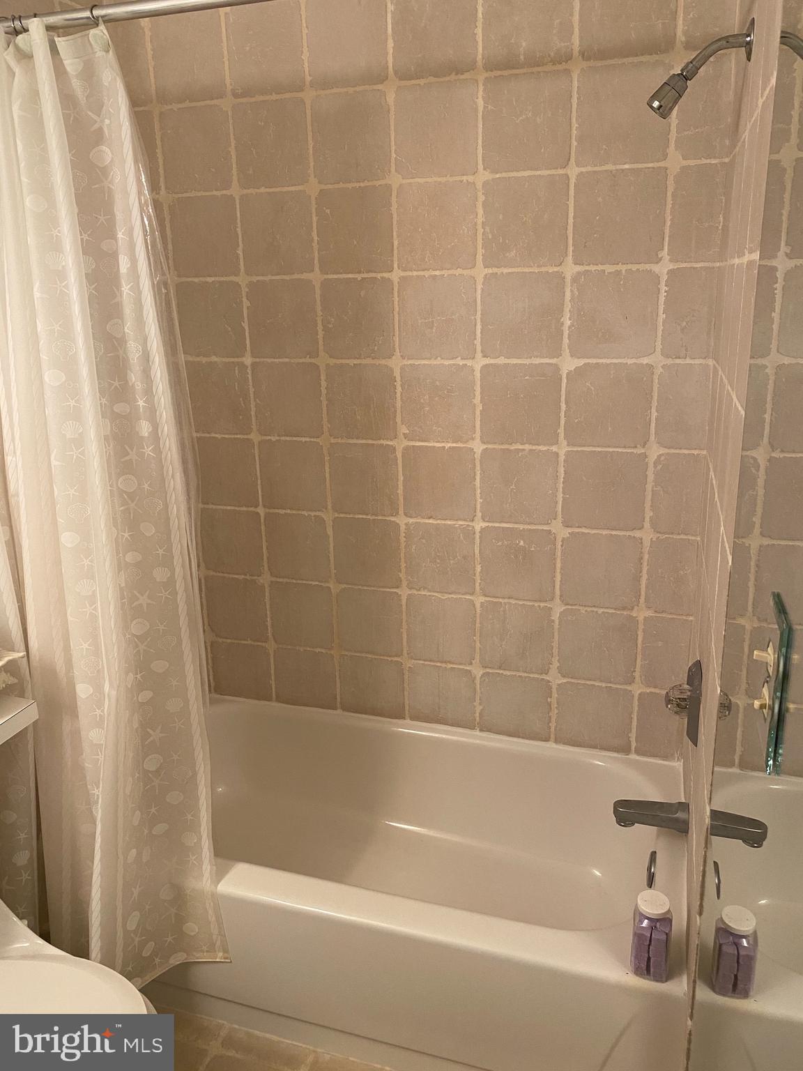 BEDFORD COMMONS - Residential