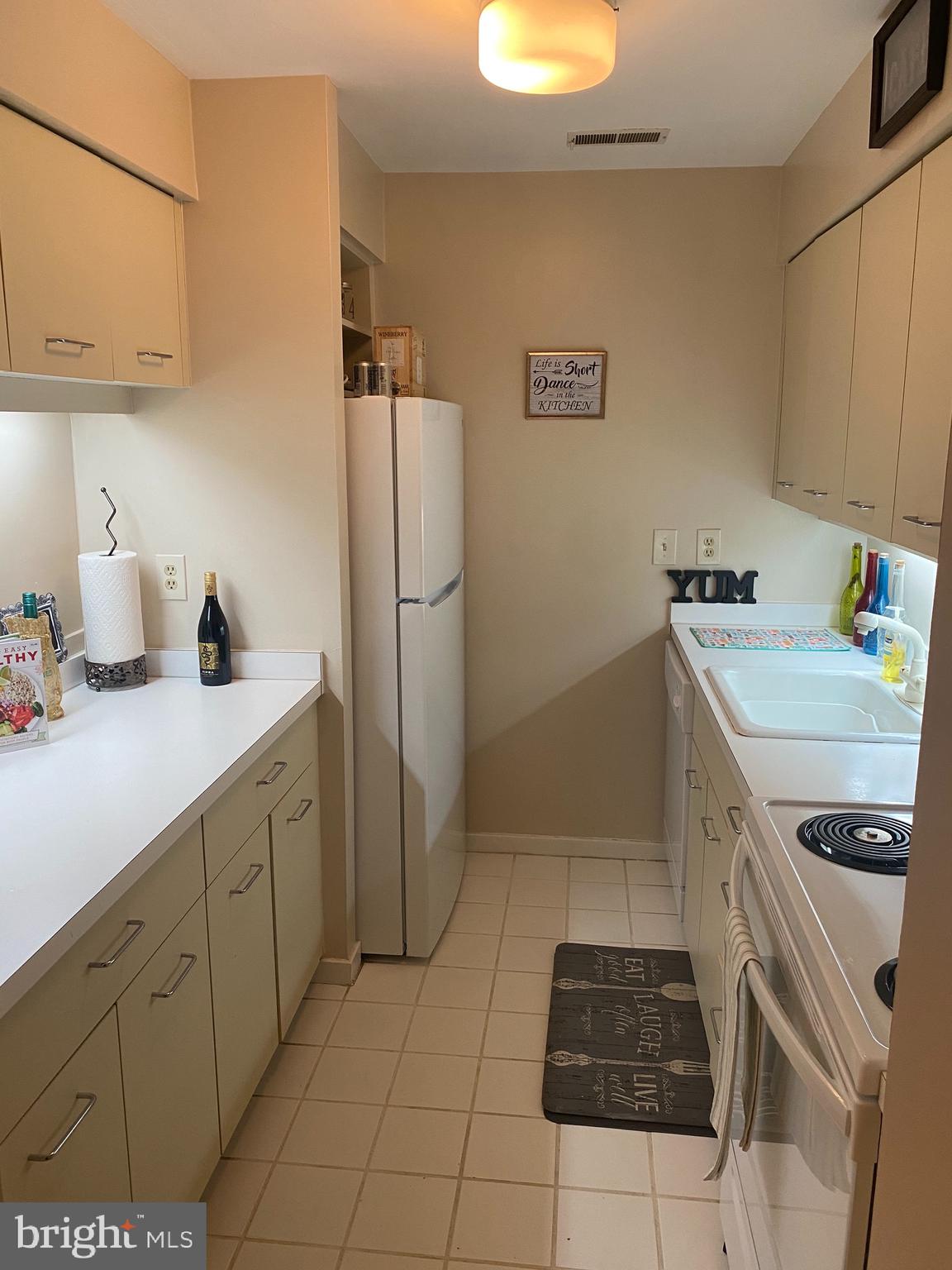 BEDFORD COMMONS - Residential